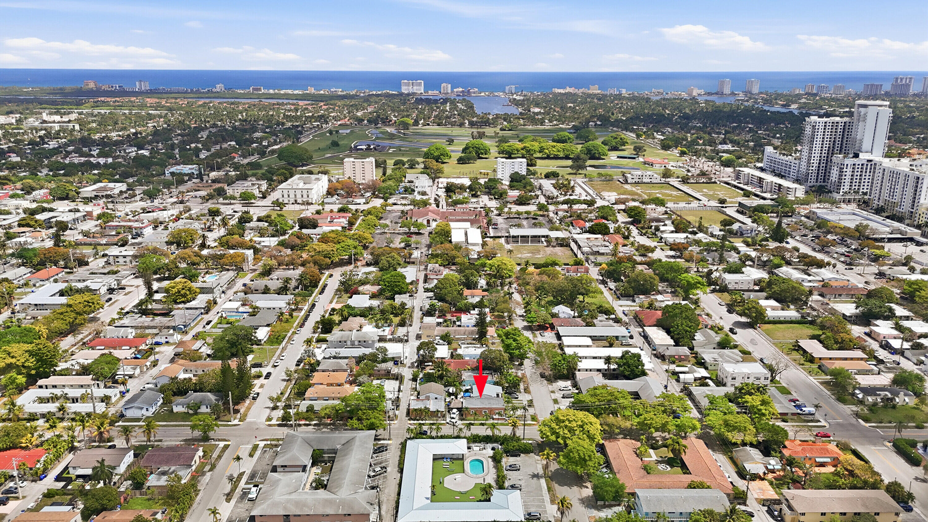 HOLLYWOOD - Residential Income