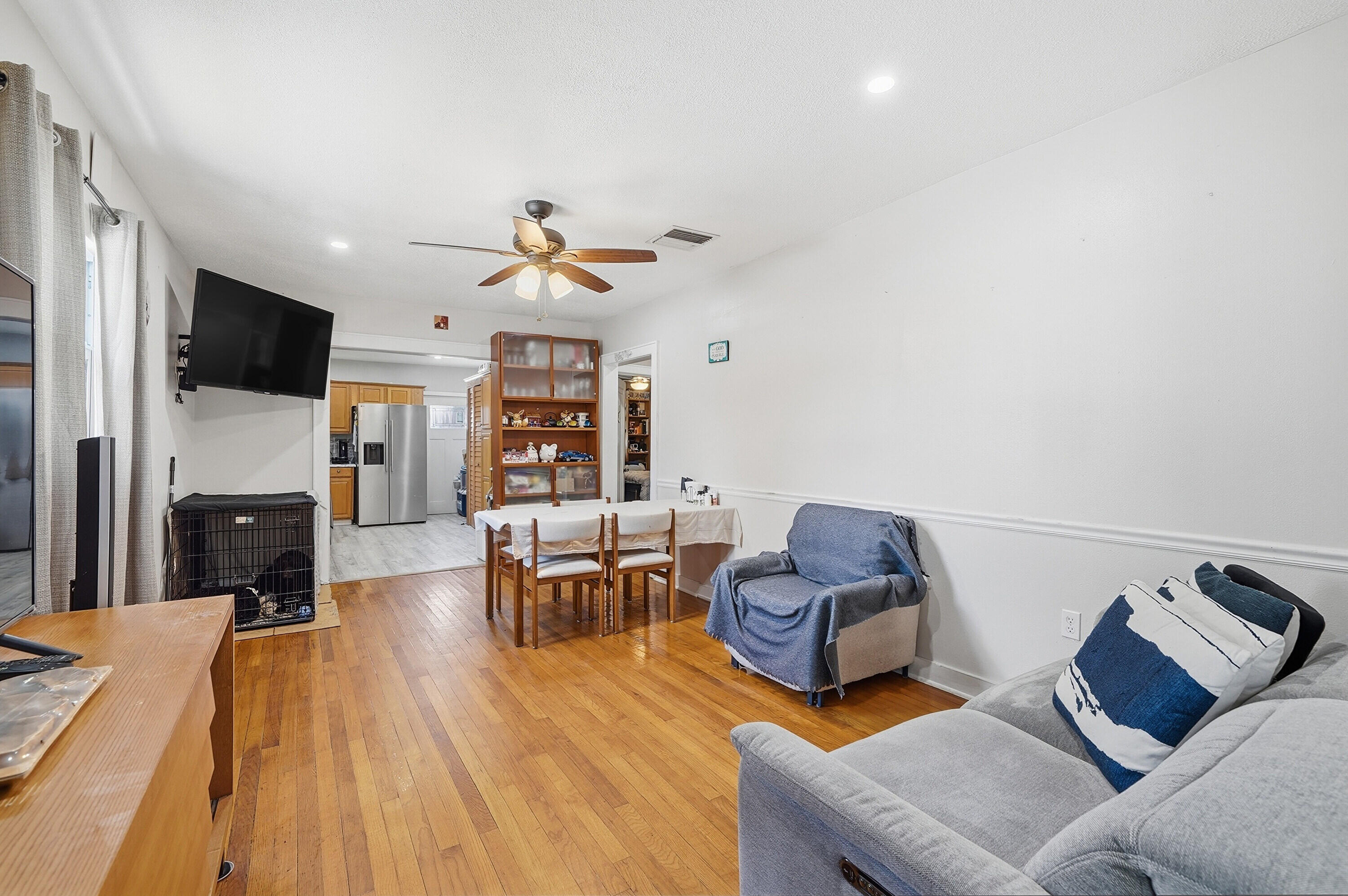 HOLLYWOOD - Residential Income