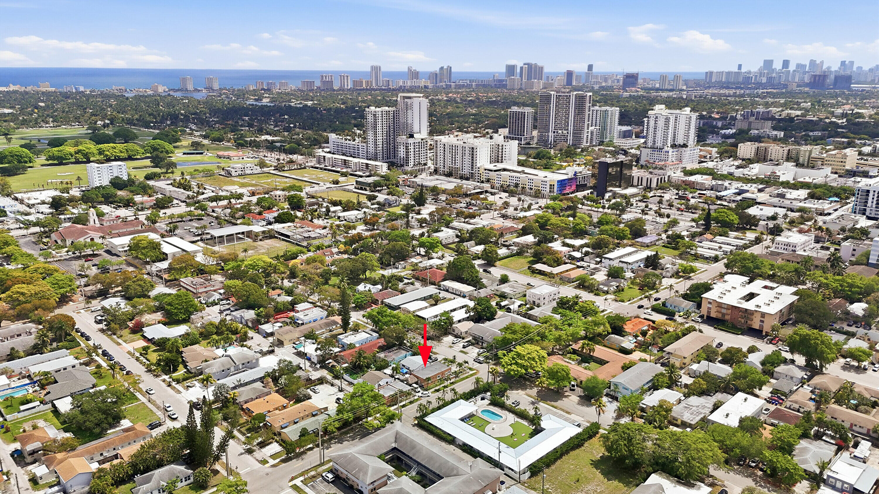 HOLLYWOOD - Residential Income