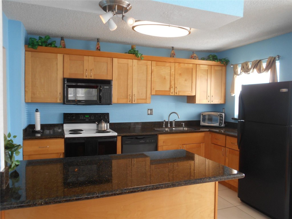 2781 Taft Street 110