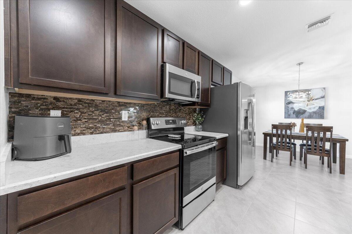 PORT ST LUCIE SECTION 20 - Residential