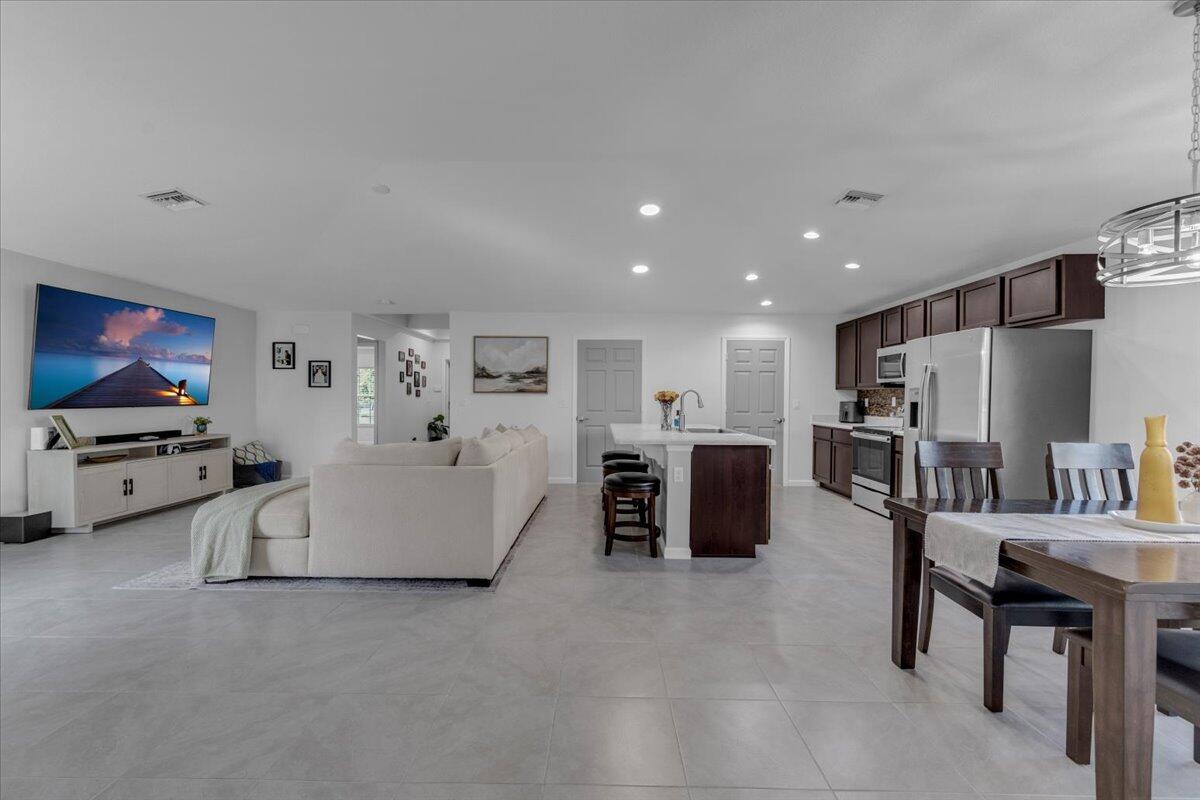 PORT ST LUCIE SECTION 20 - Residential