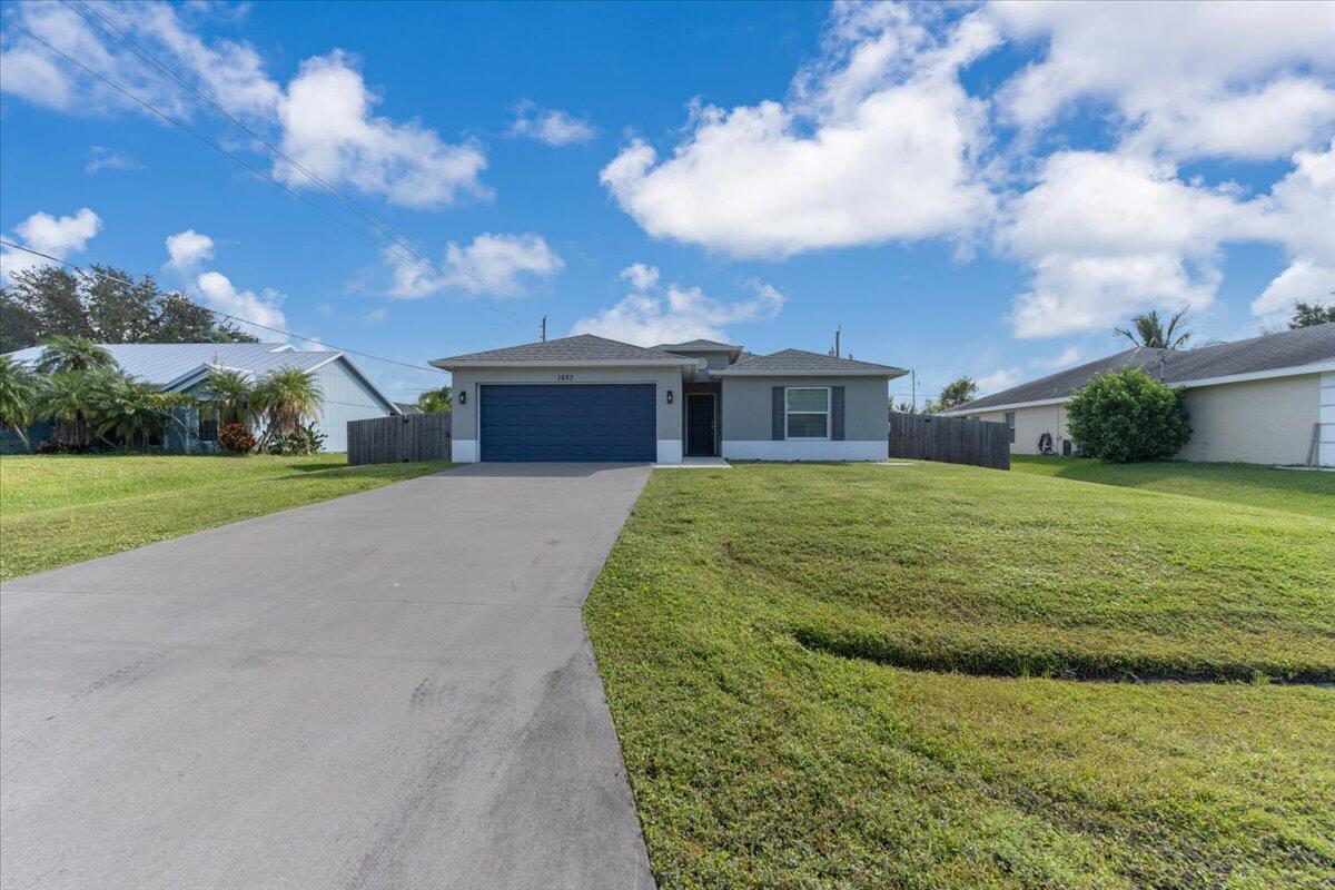 1633 SW Diamond Street