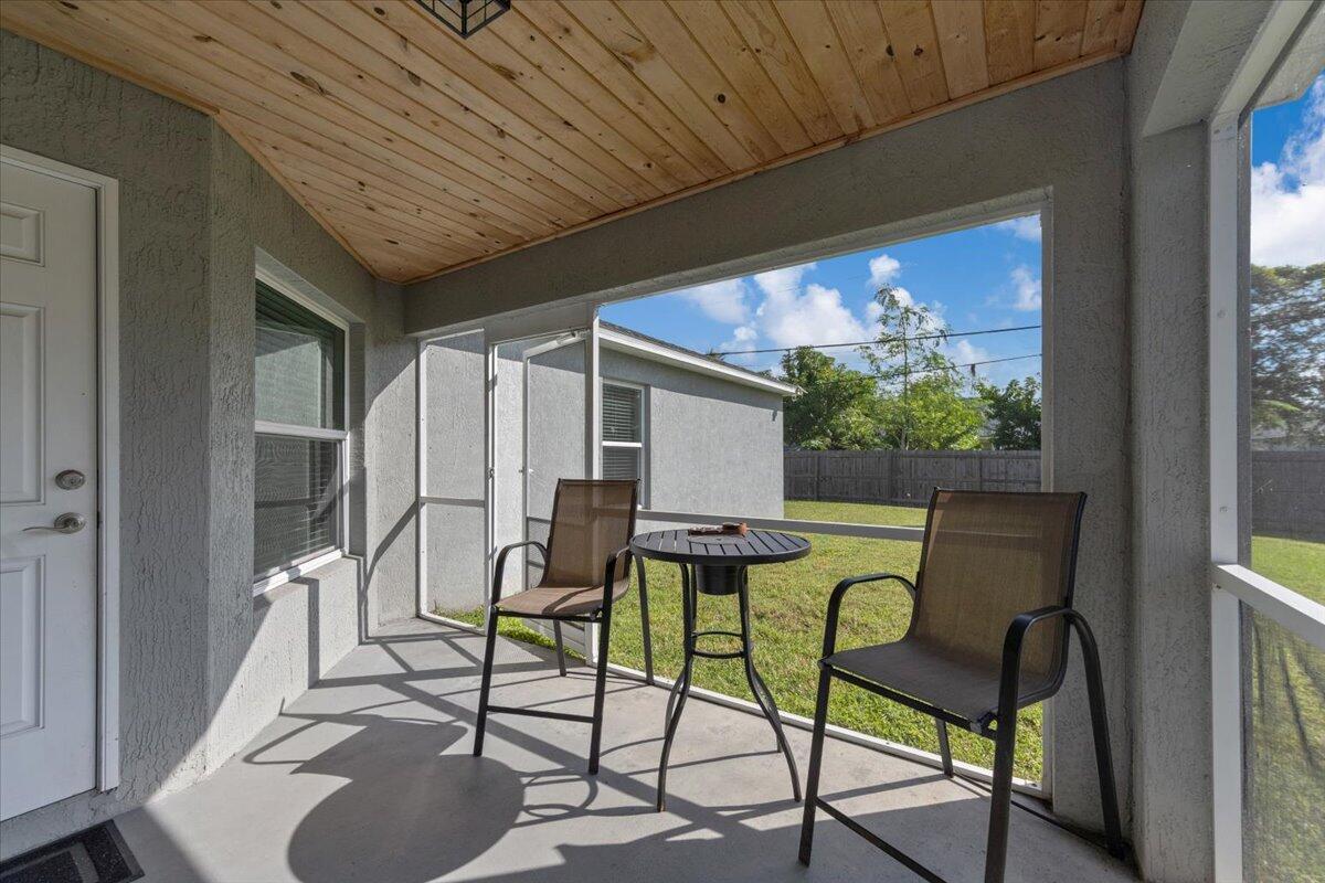 PORT ST LUCIE SECTION 20 - Residential