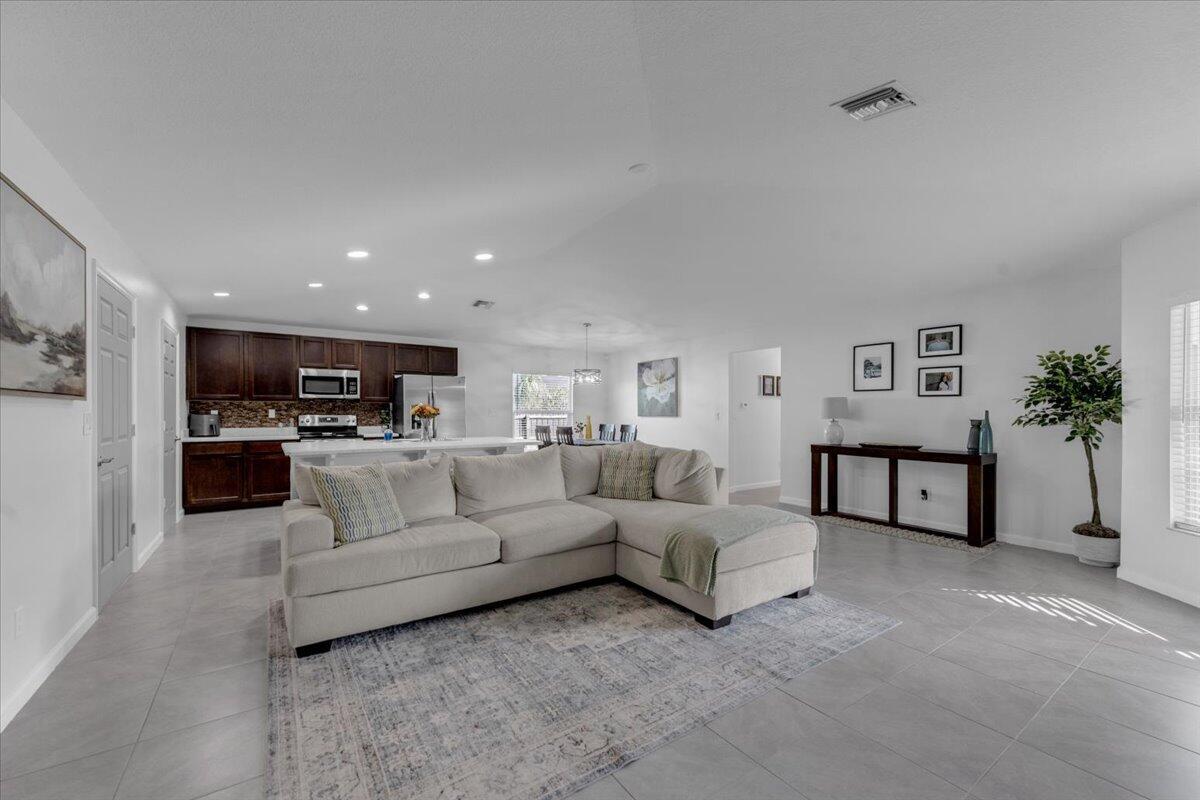 PORT ST LUCIE SECTION 20 - Residential