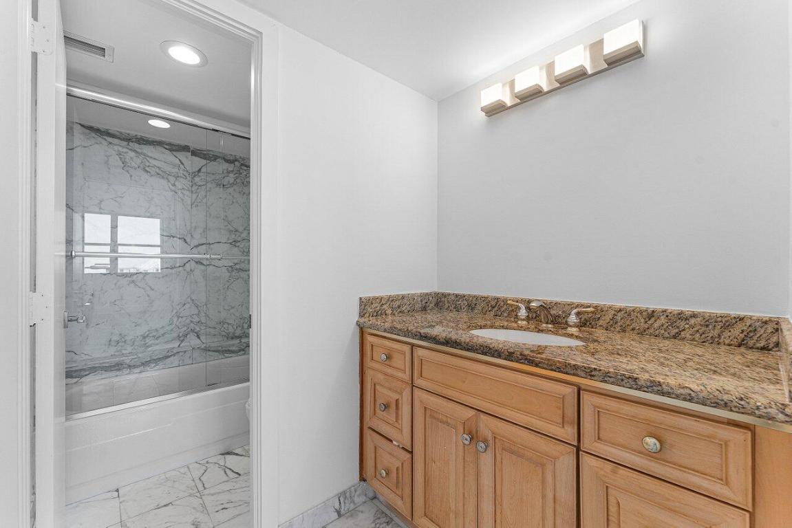 CLARIDGE CONDO - Residential