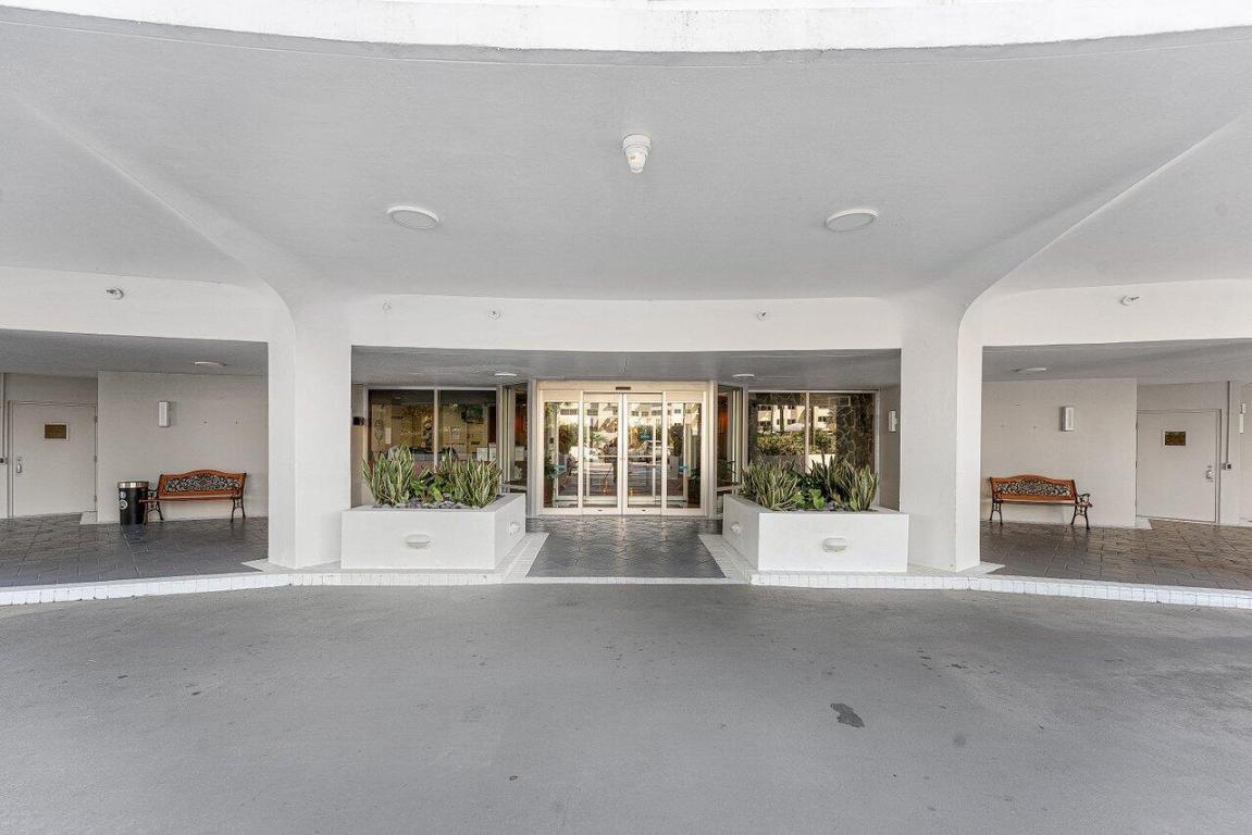 CLARIDGE CONDO - Residential