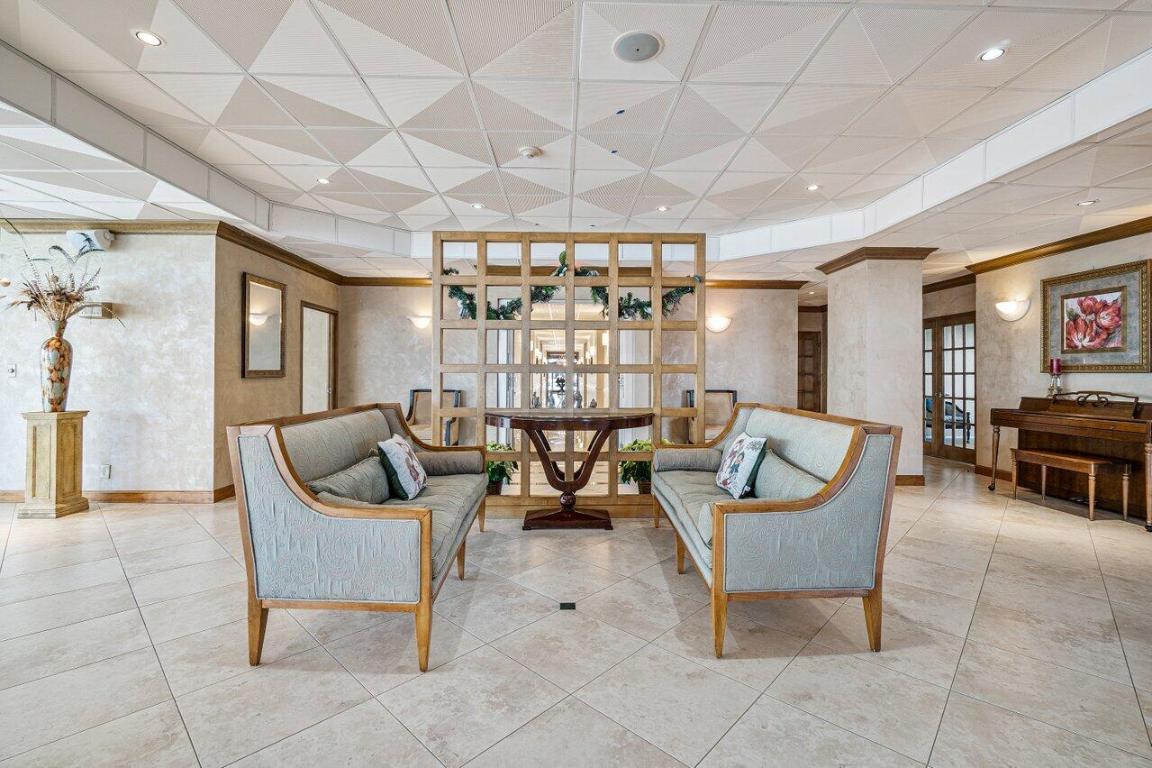 CLARIDGE CONDO - Residential