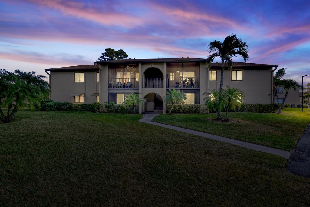Photo of 530 Shady Pine Way #D1, Greenacres, FL 33415 (MLS # R10961106)