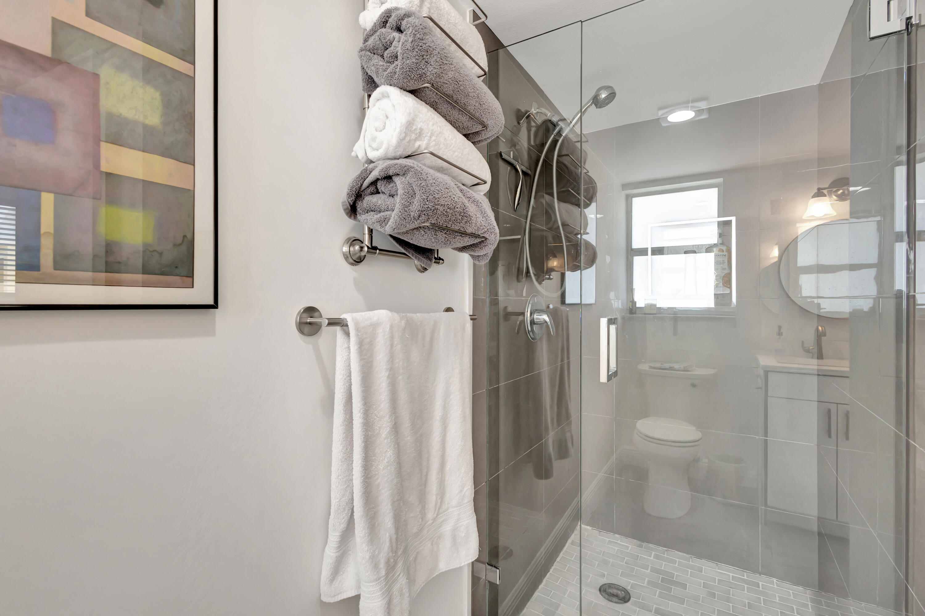 COLONIAL CLUB CONDO SEC 2 - Residential