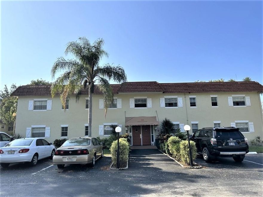 All furnished 2nd Floor corner unit, updated kitchen, very spacious with a lot of storage space and tile throughout, large bedrooms with walking closet. Well maintained community monthly fees including use of washer and dryer, with a lot of amenities: Pool, BBQ, Shuffleboard, Bocci and Tennis. Close to shopping, groceries and transportation.