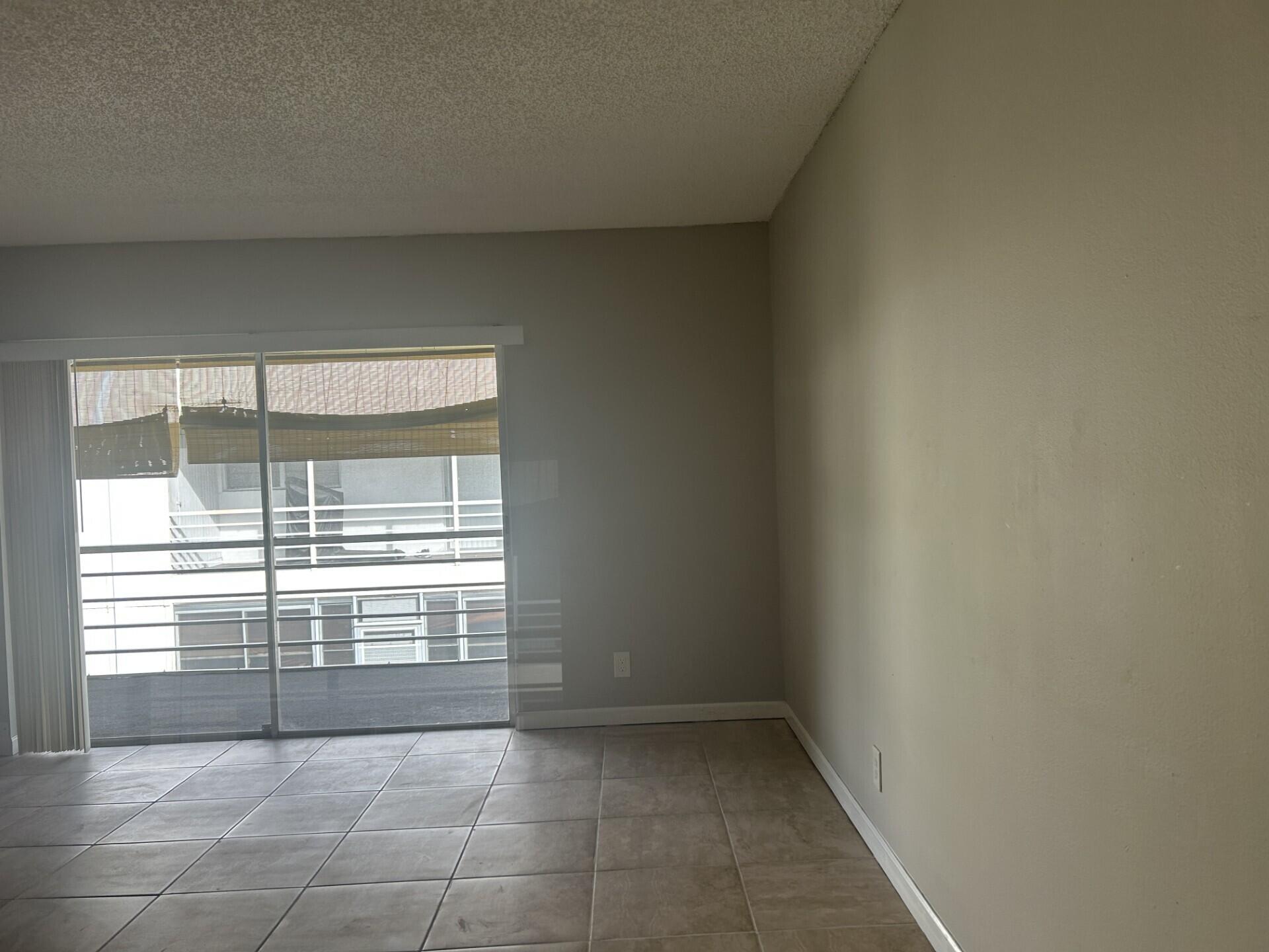 TRAILS END VILLAS INC CON - Residential Lease