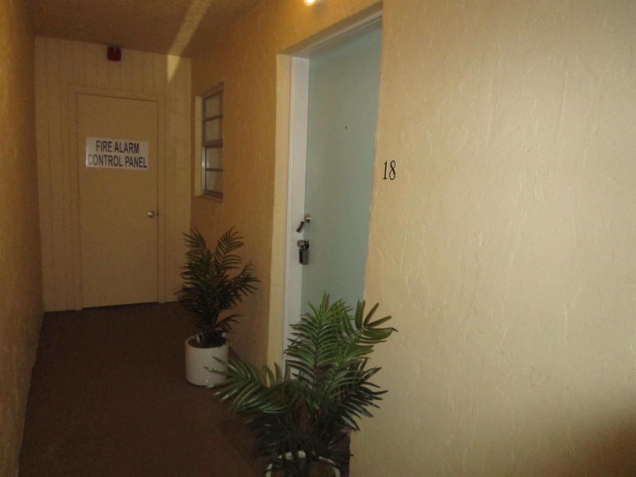 TRAILS END VILLAS INC CON - Residential Lease