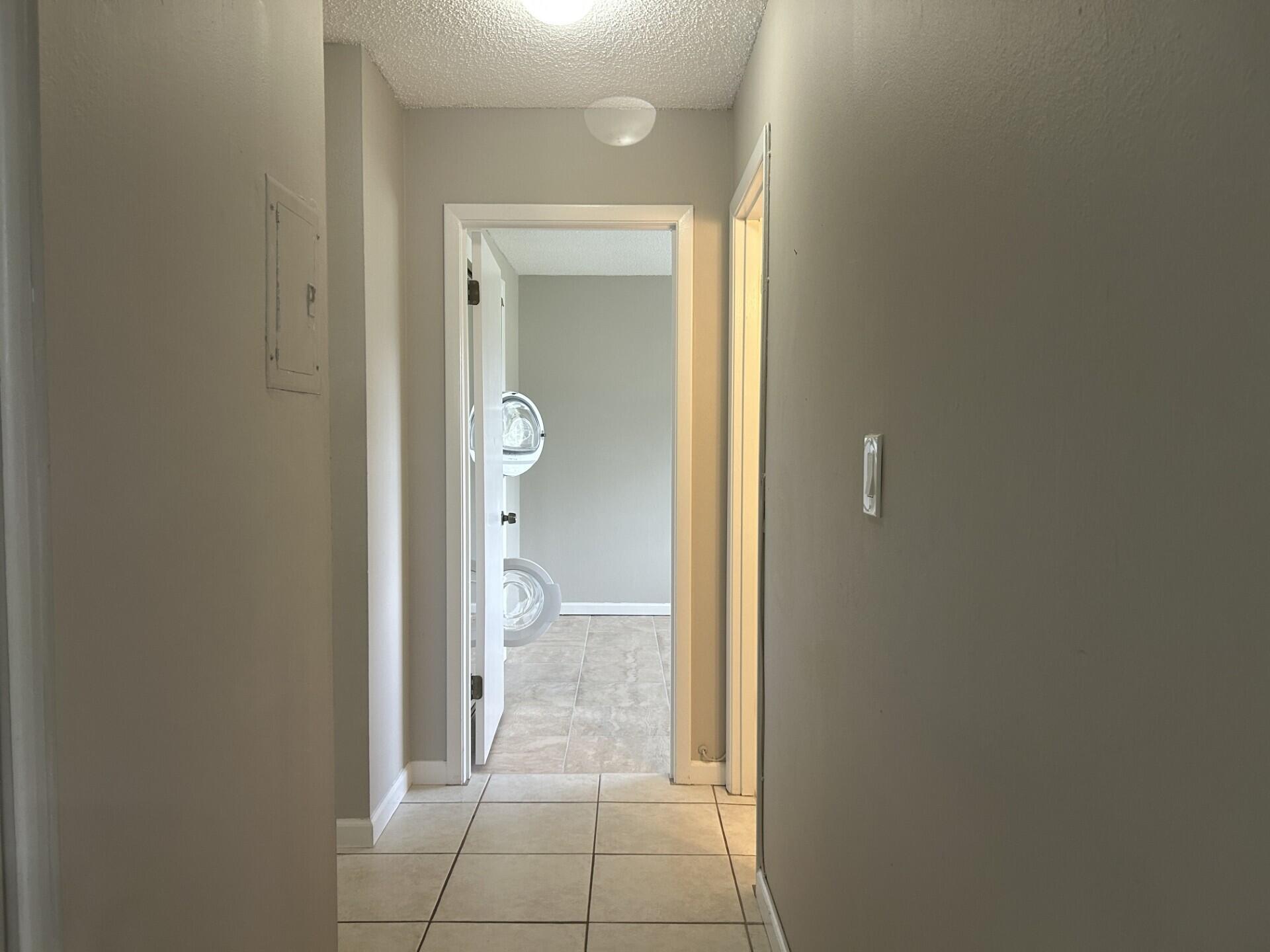 TRAILS END VILLAS INC CON - Residential Lease