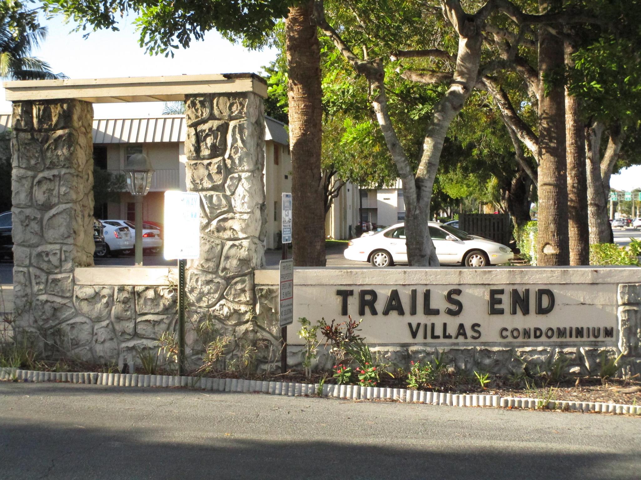 TRAILS END VILLAS INC CON - Residential Lease