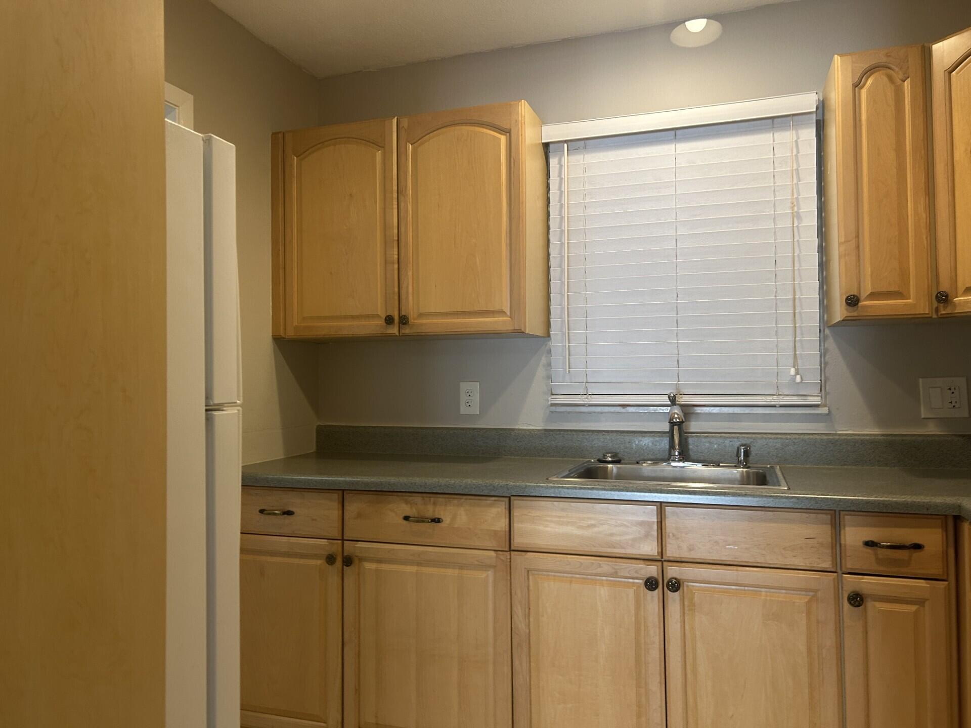 TRAILS END VILLAS INC CON - Residential Lease