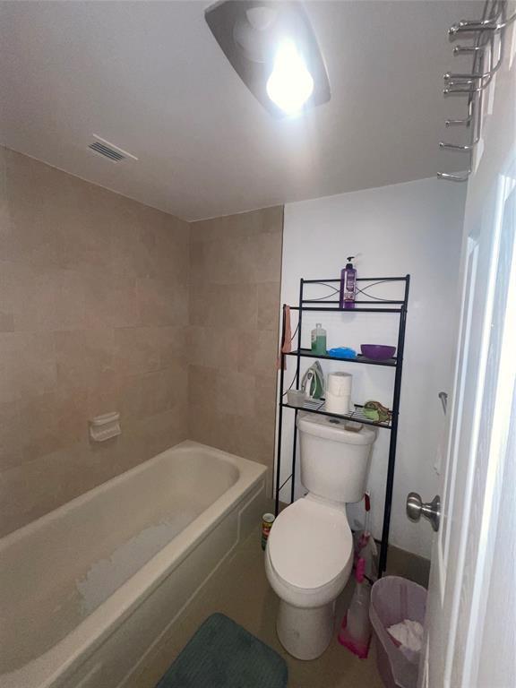 The Inverrary Country Clu - Residential Lease