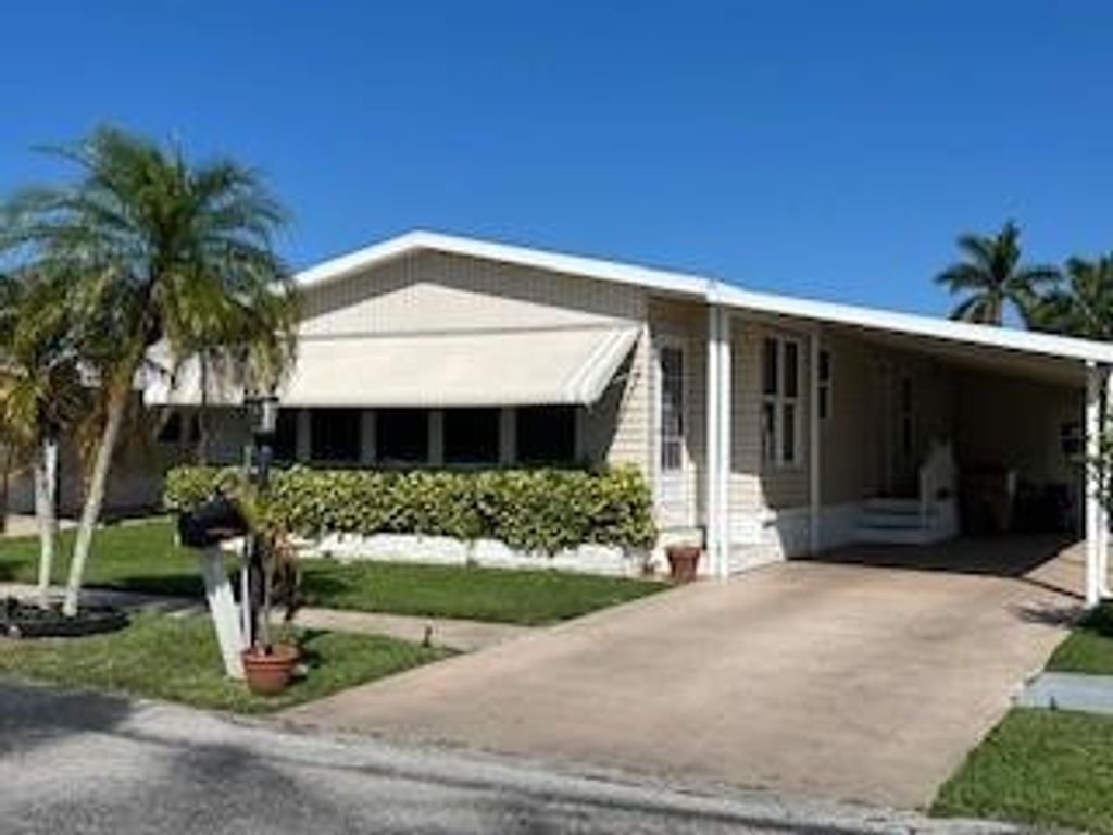 Photo of 5344 NW 4th Terrace, Deerfield Beach, FL 33064 (MLS # F10499115)