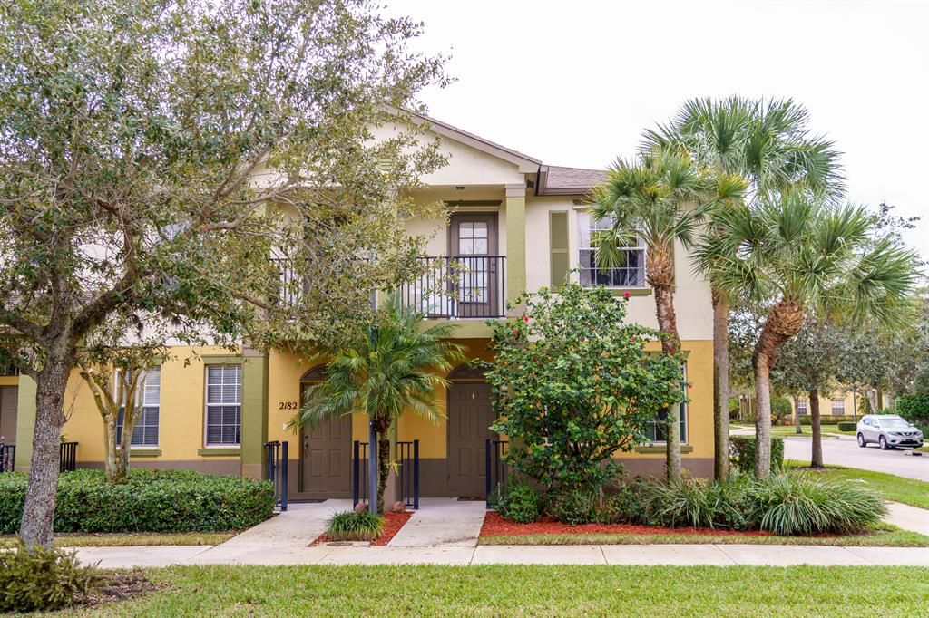 Photo of 2178 SE Fern Park Drive, Port Saint Lucie, FL 34952 (MLS # R10768089)