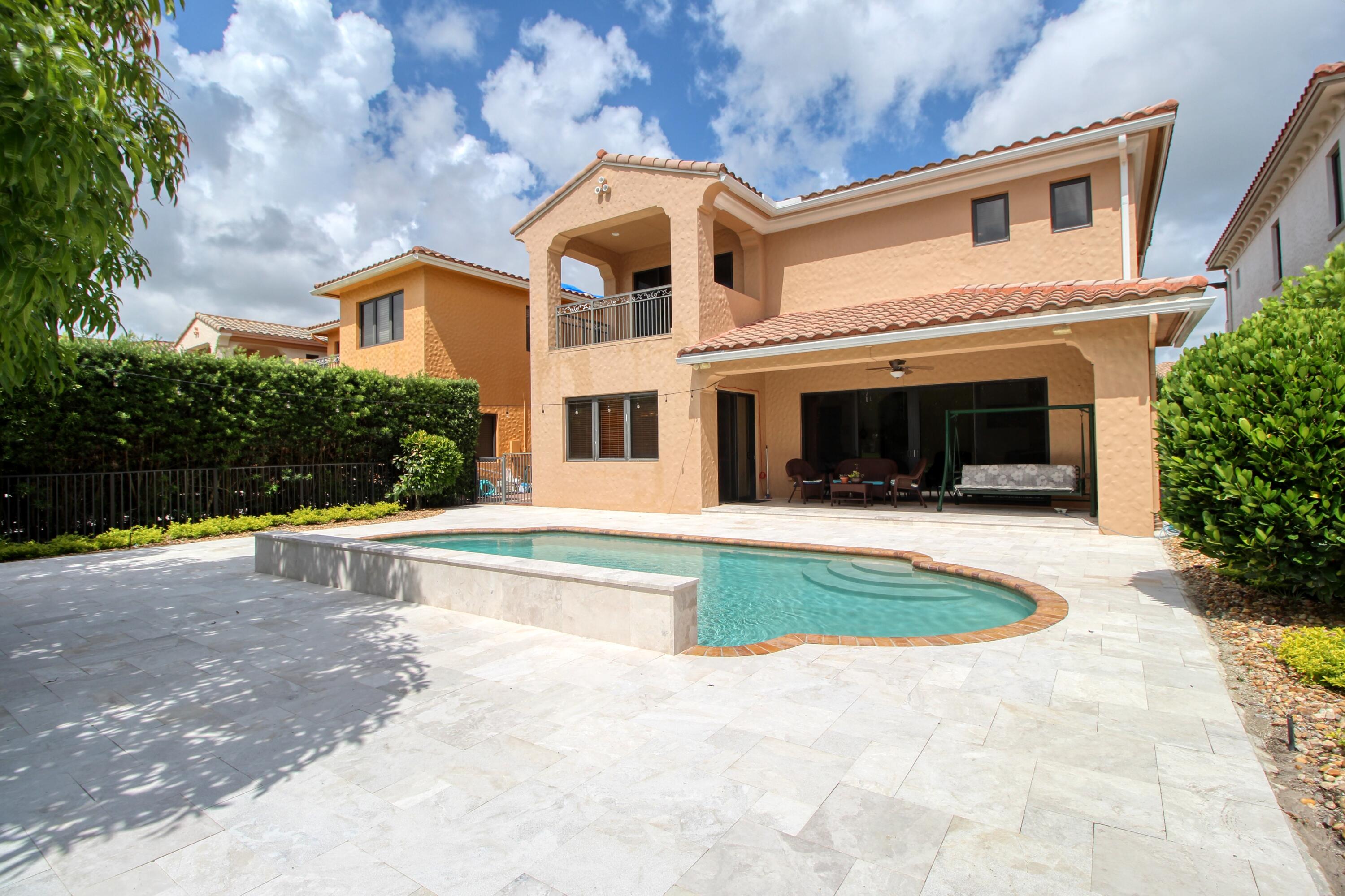 PARKLAND GOLF AND COUNTRY CLUB - Residential