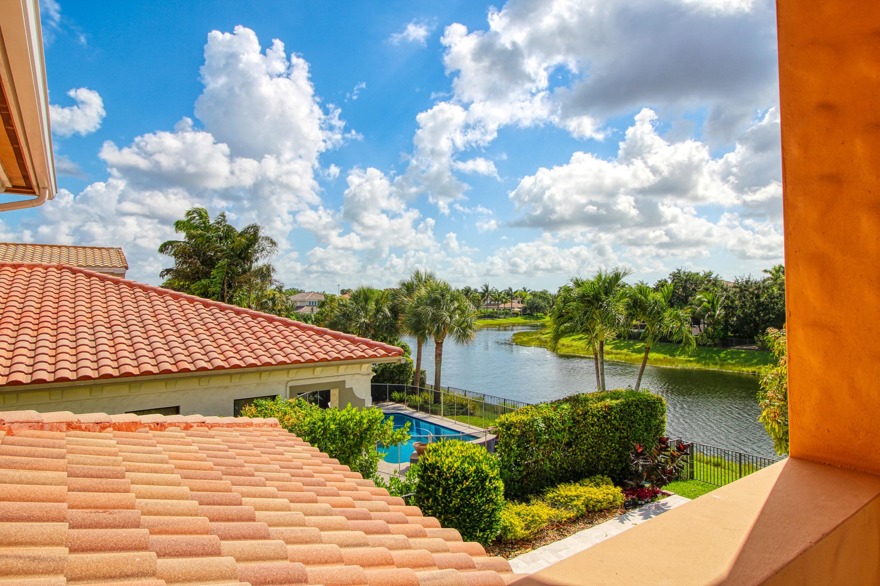 PARKLAND GOLF AND COUNTRY CLUB - Residential