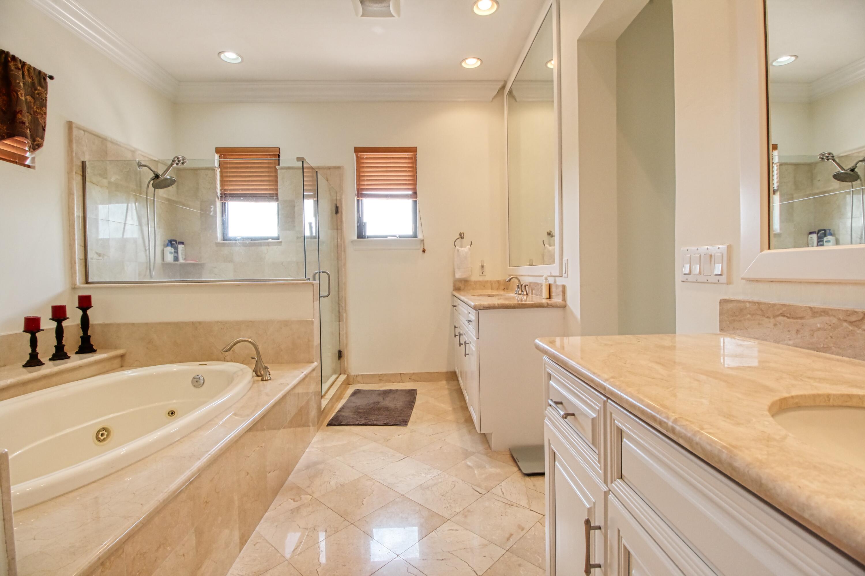 PARKLAND GOLF AND COUNTRY CLUB - Residential
