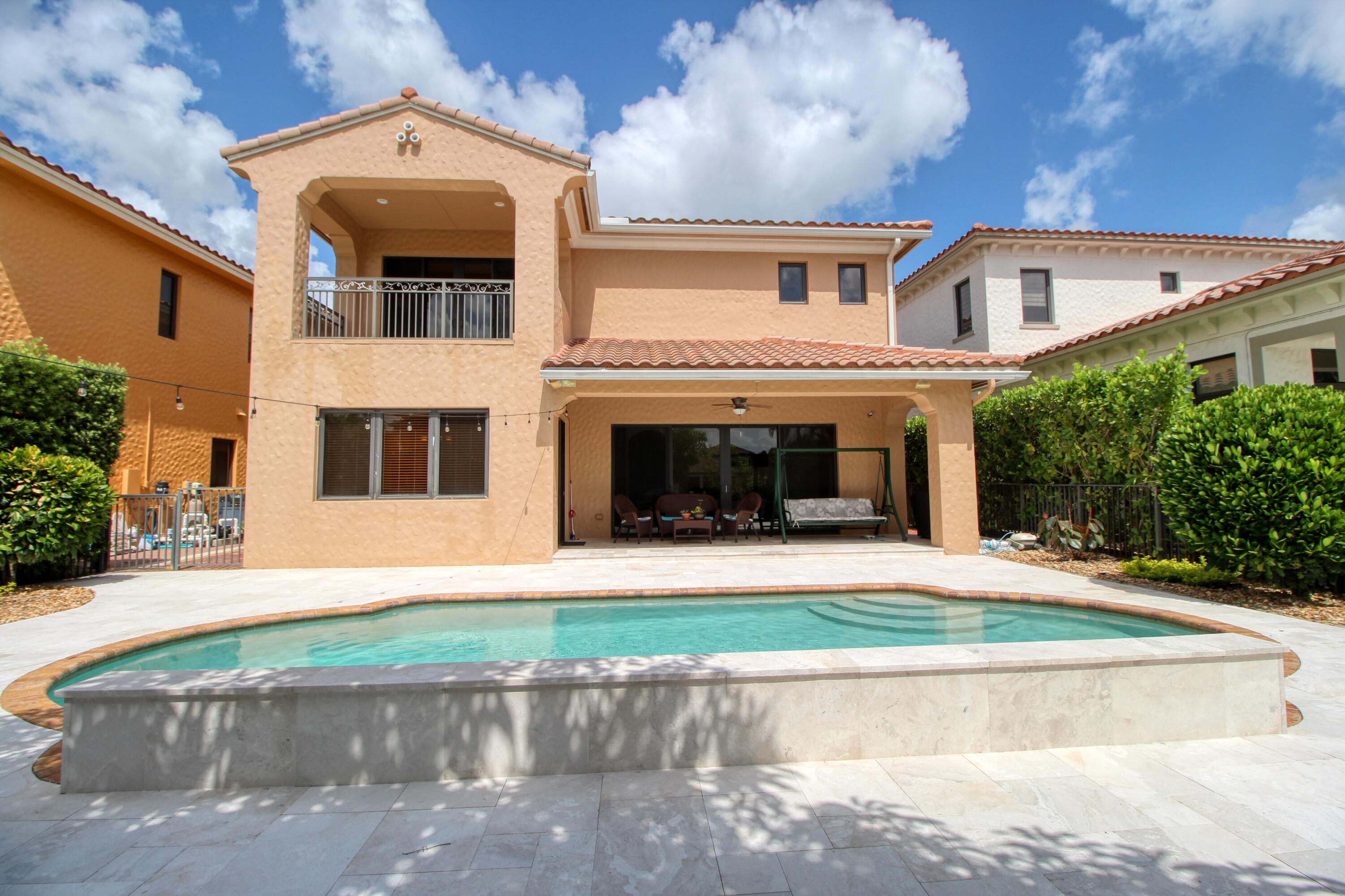 PARKLAND GOLF AND COUNTRY CLUB - Residential
