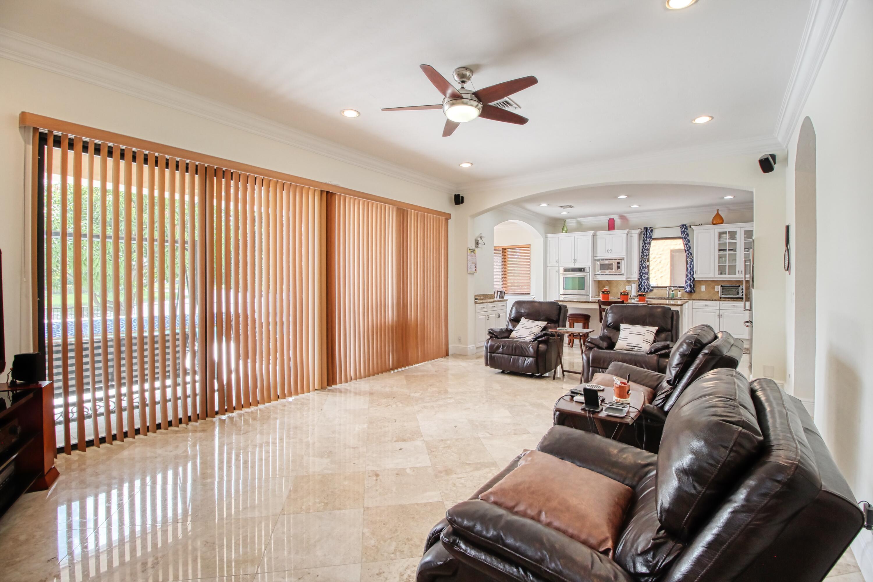 PARKLAND GOLF AND COUNTRY CLUB - Residential