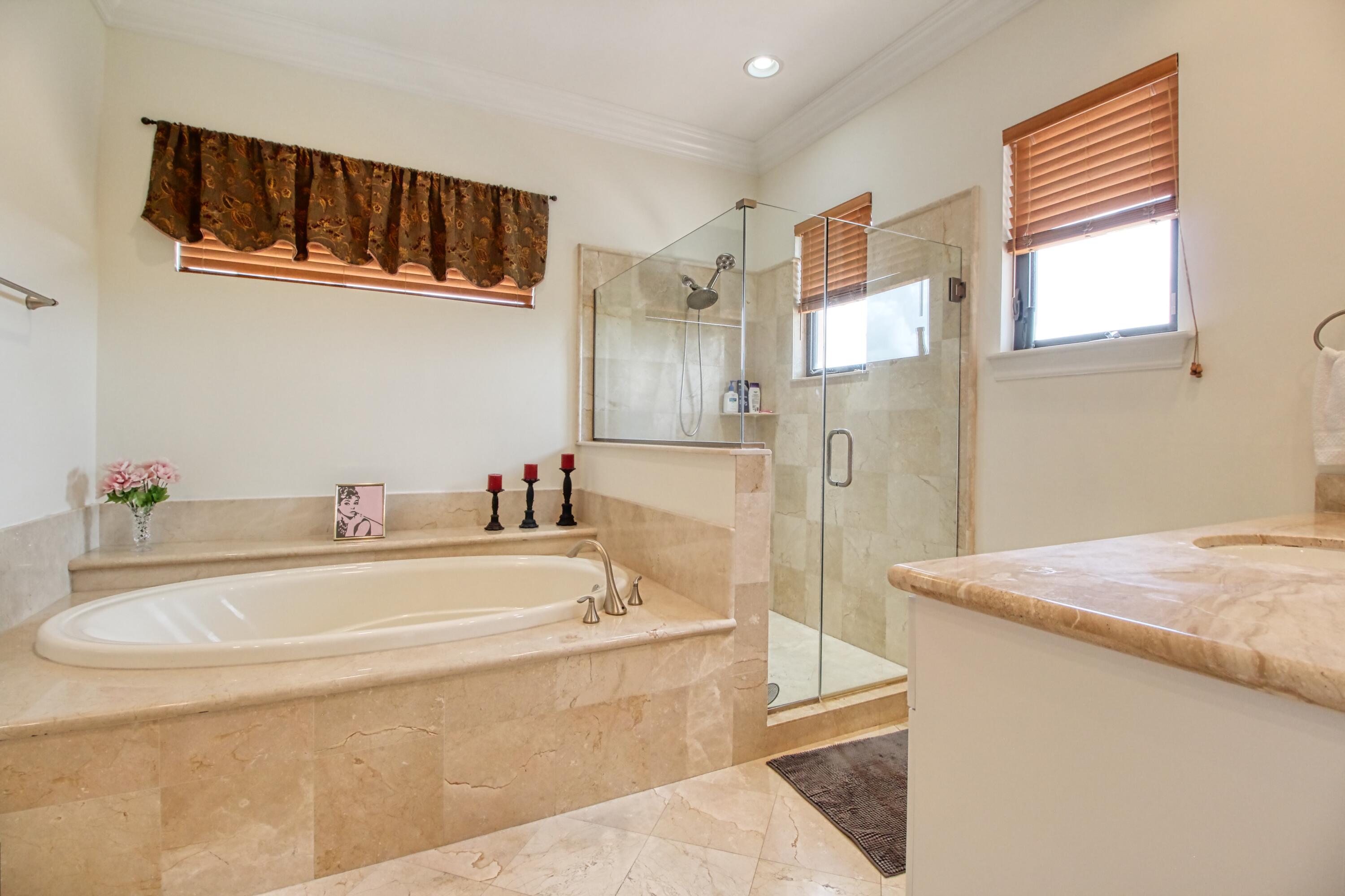 PARKLAND GOLF AND COUNTRY CLUB - Residential