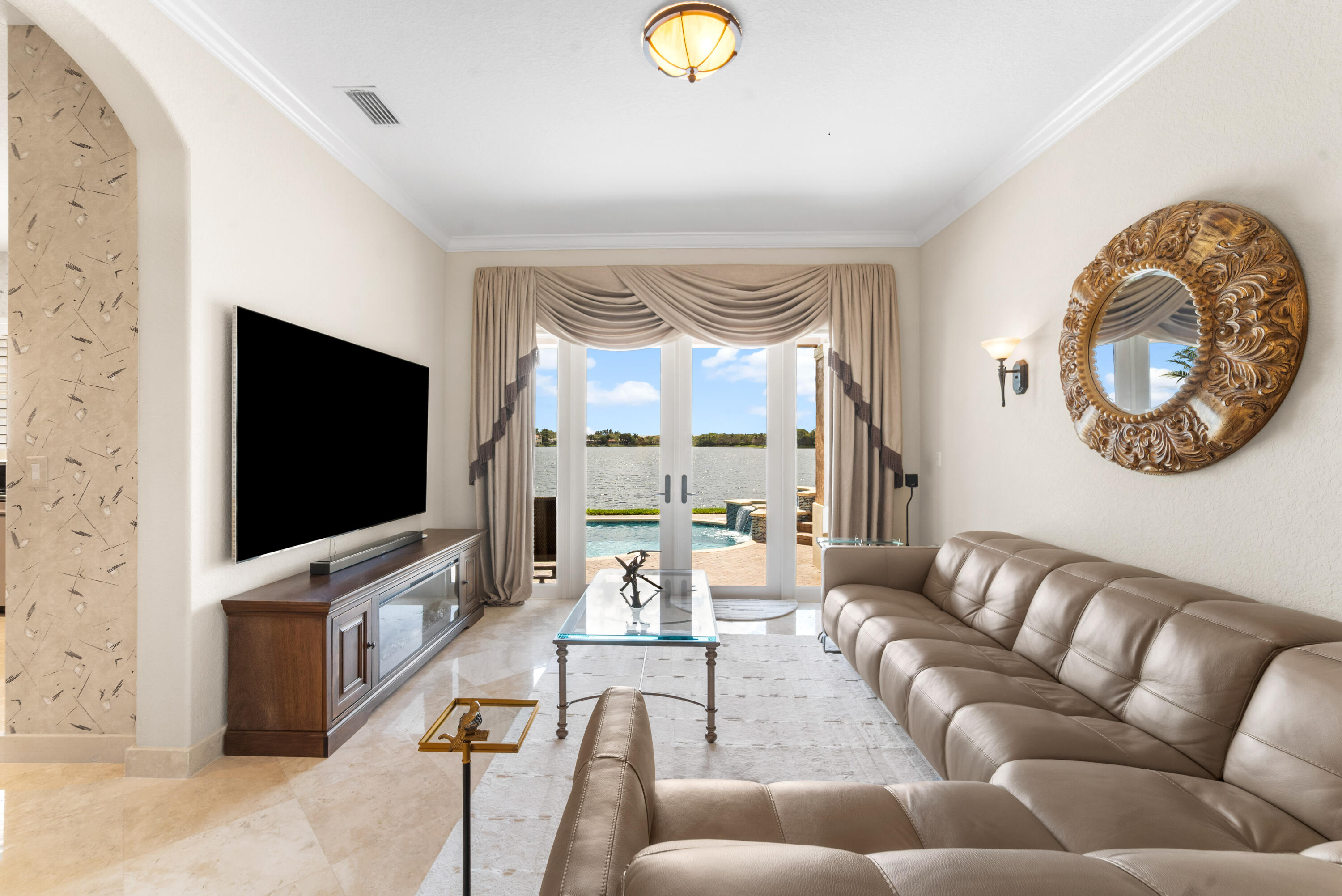 WEST SHORE - Residential