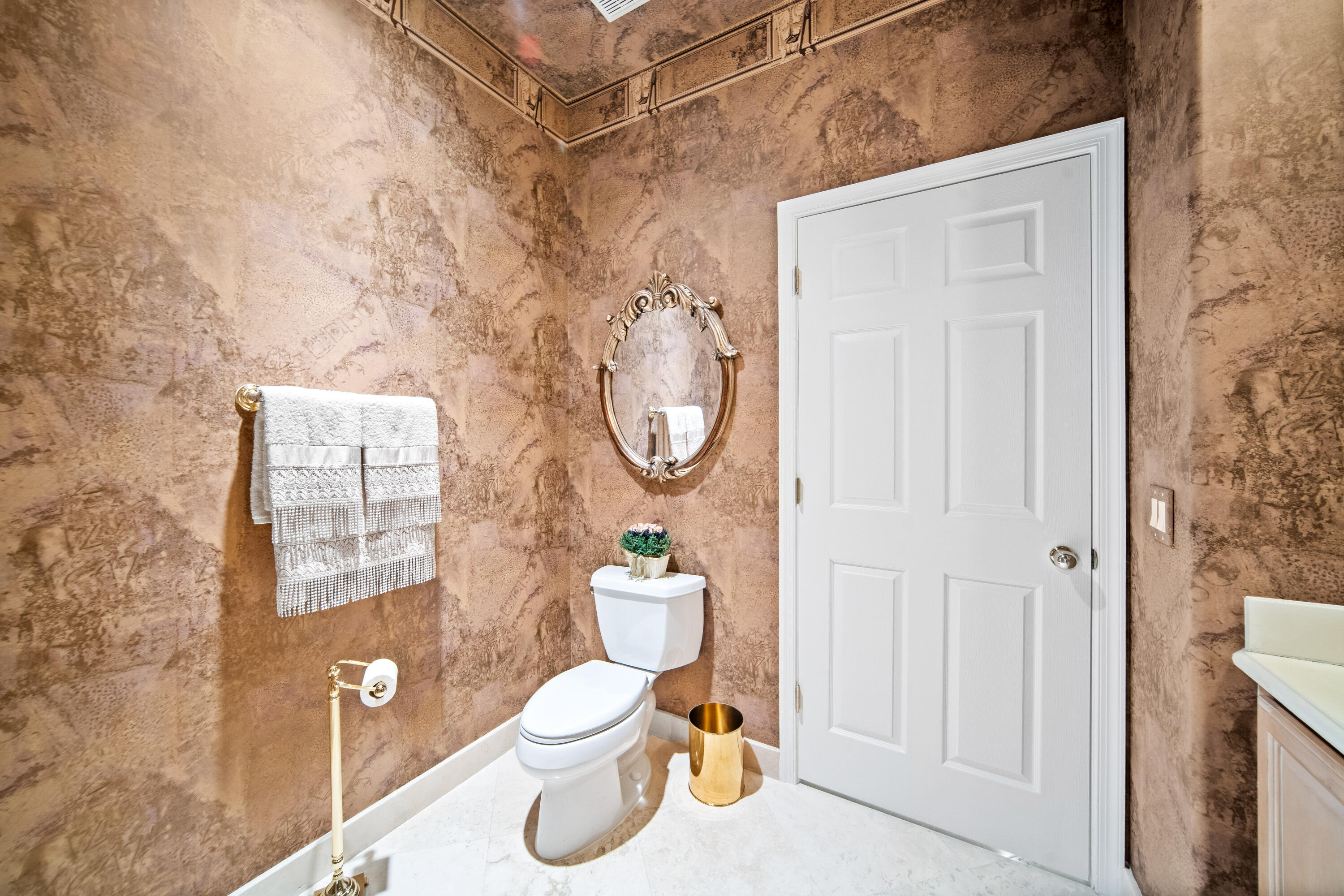 WEST SHORE - Residential