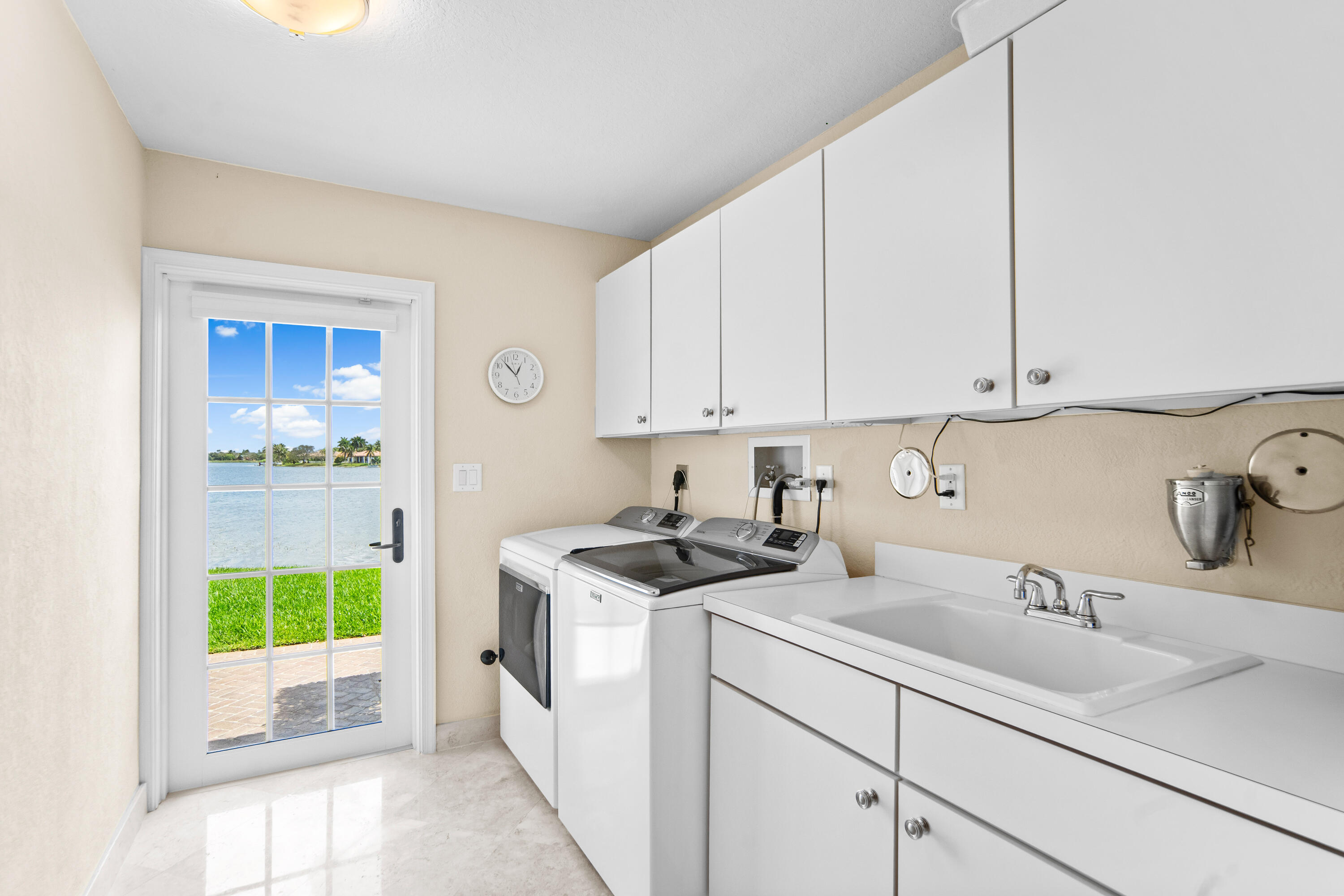 WEST SHORE - Residential