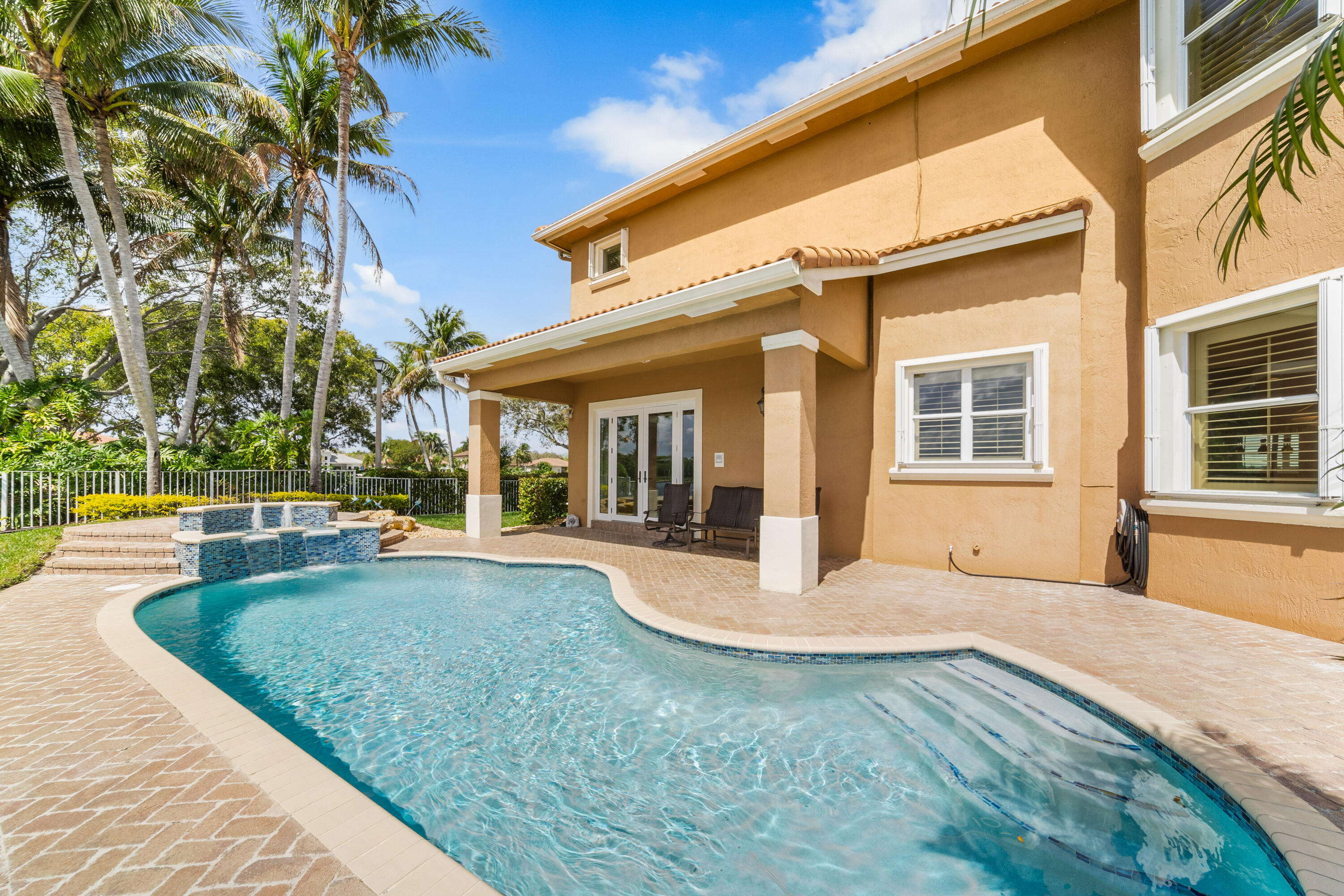 WEST SHORE - Residential