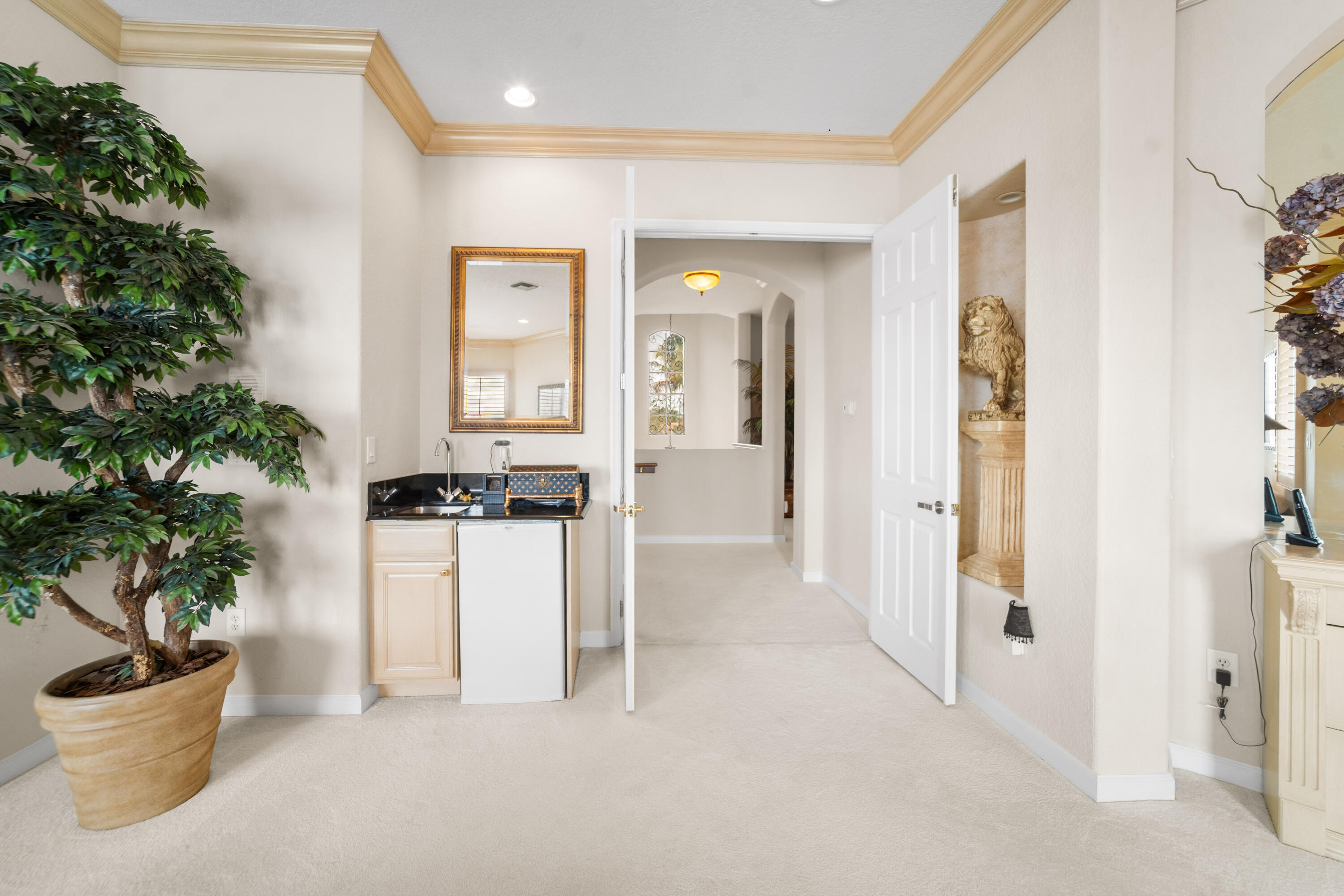 WEST SHORE - Residential