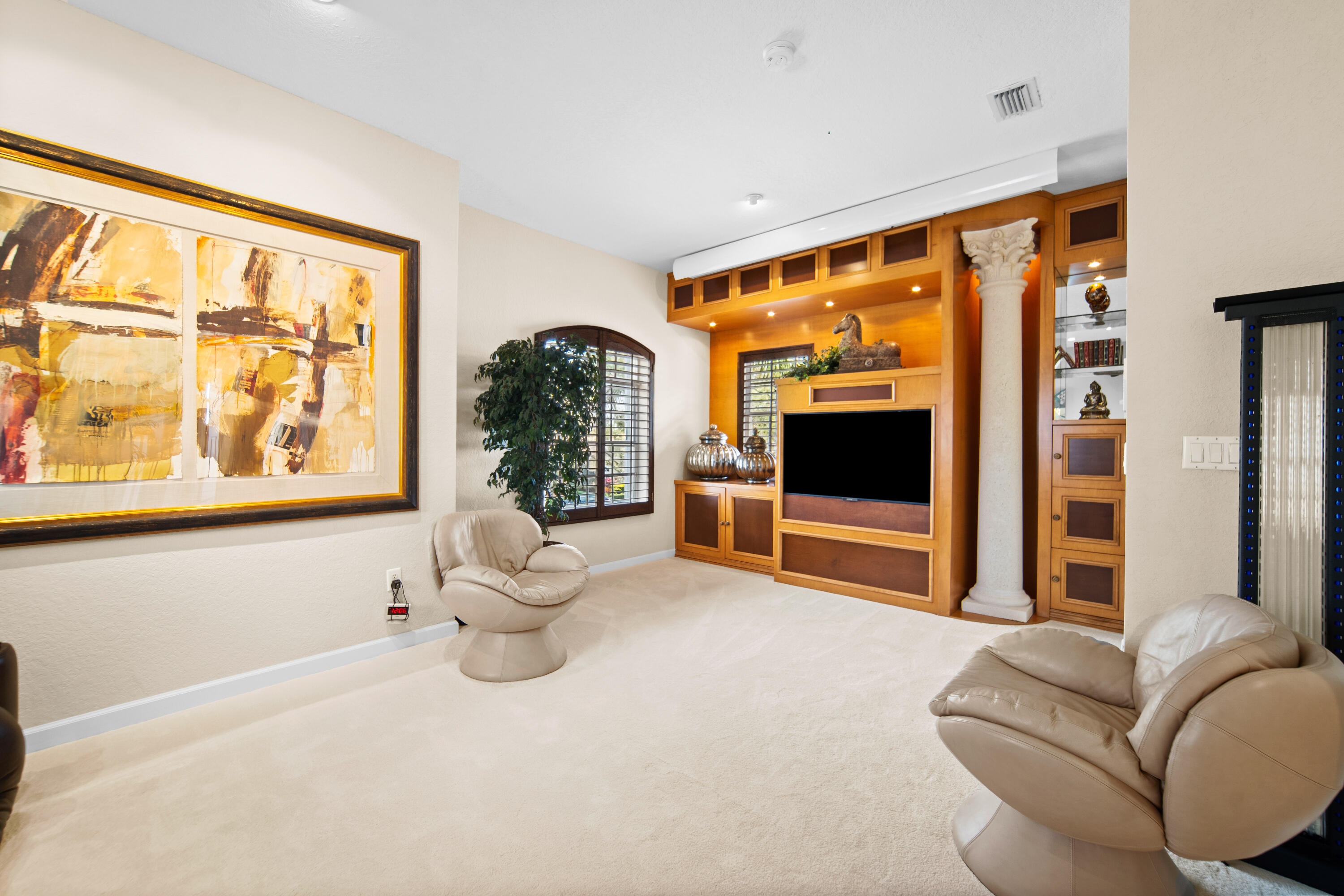 WEST SHORE - Residential