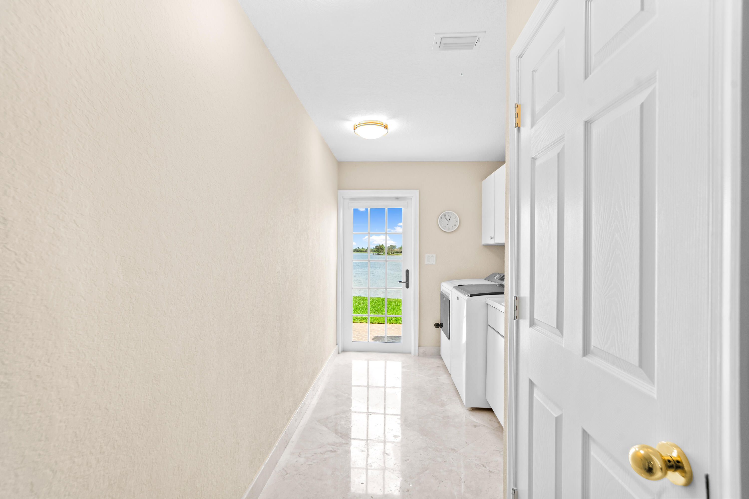 WEST SHORE - Residential