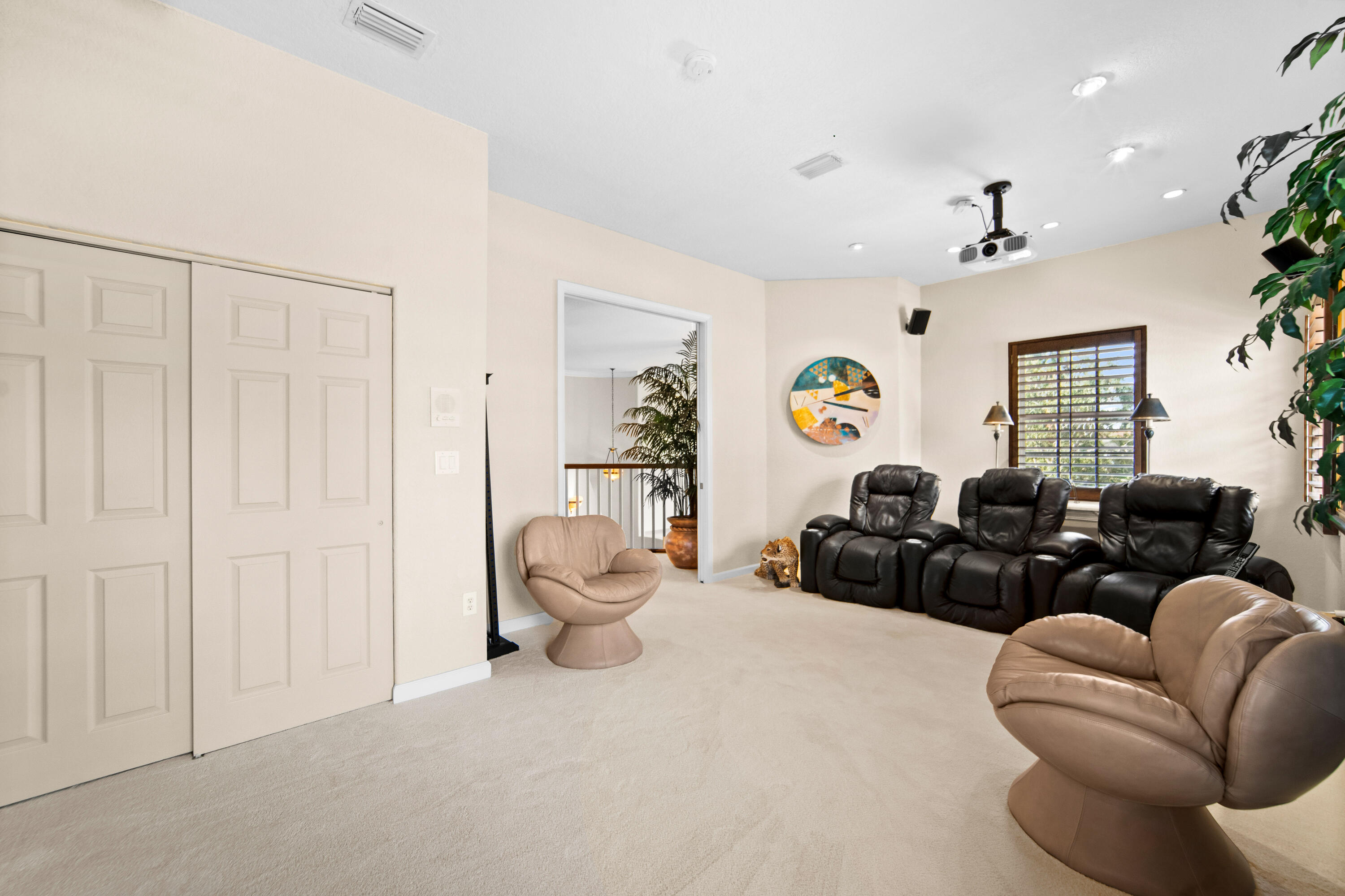 WEST SHORE - Residential