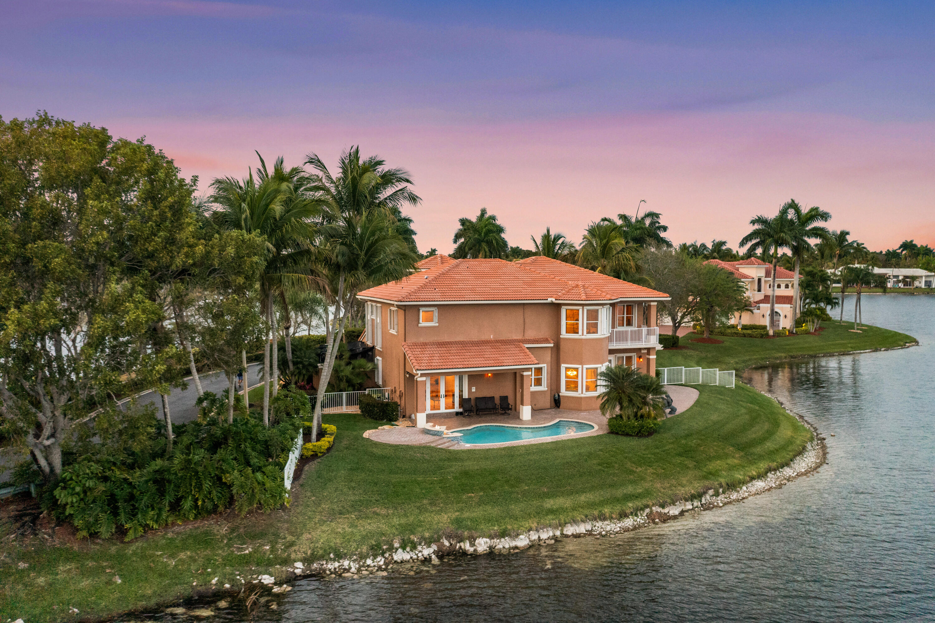 WEST SHORE - Residential