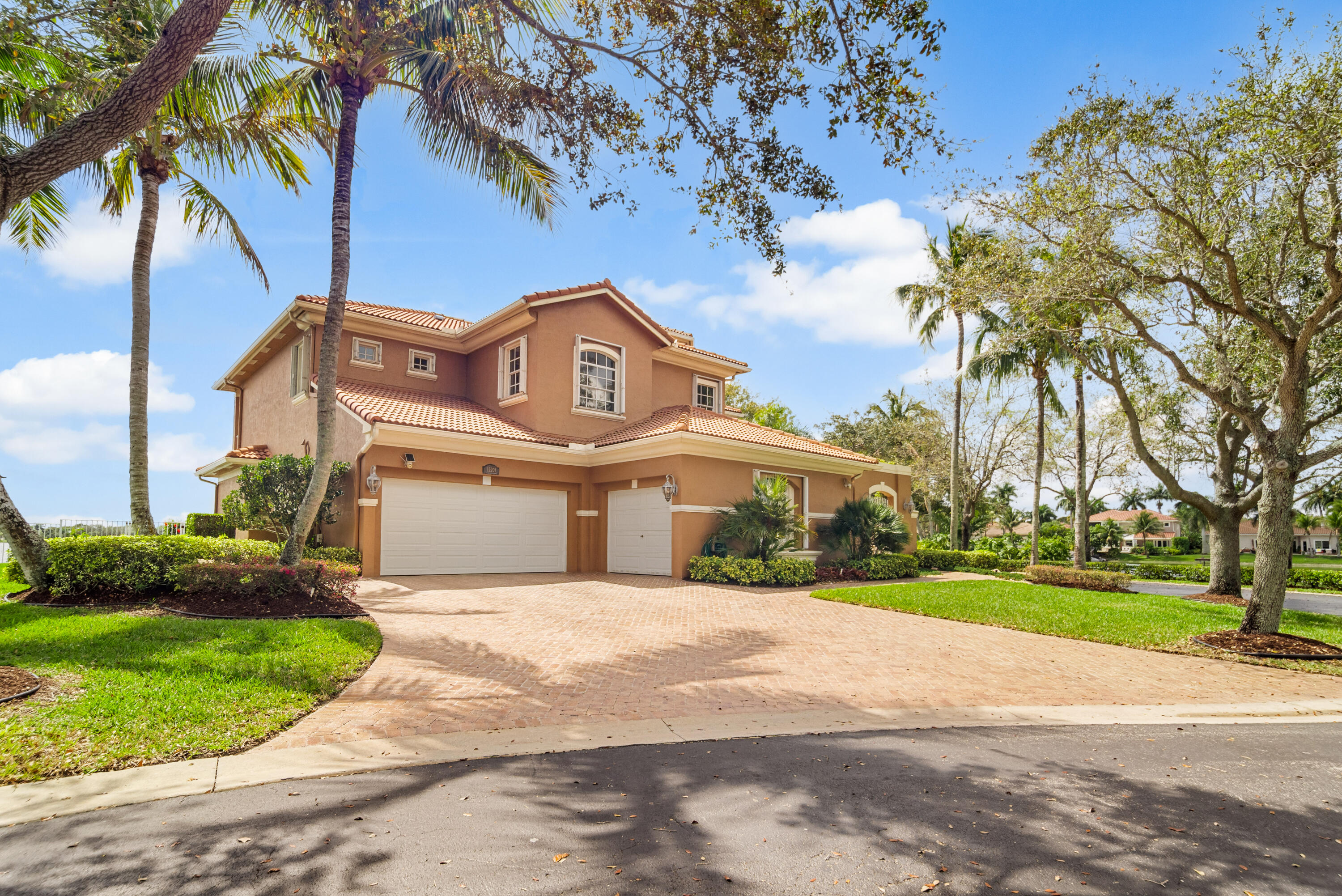 WEST SHORE - Residential