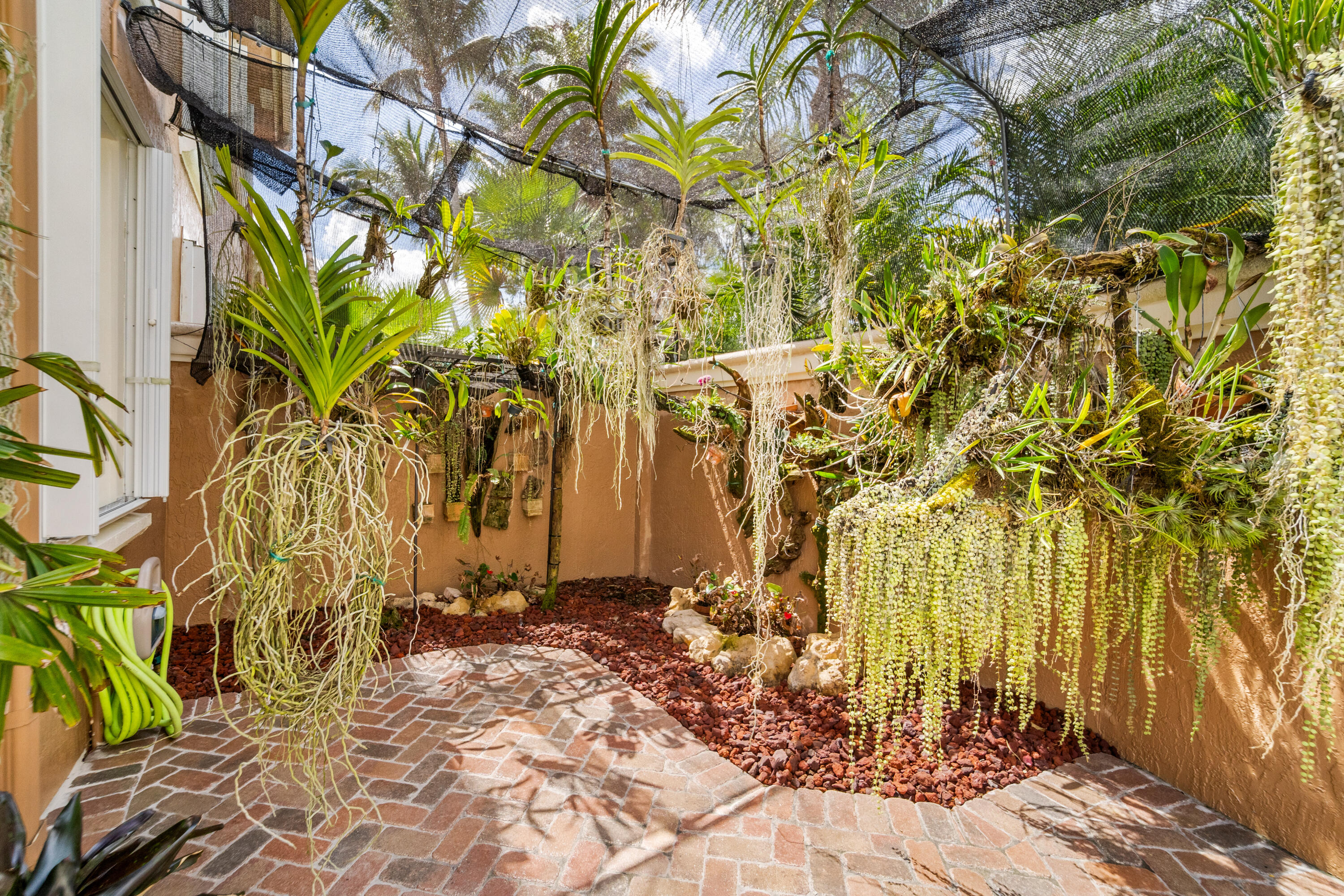 WEST SHORE - Residential