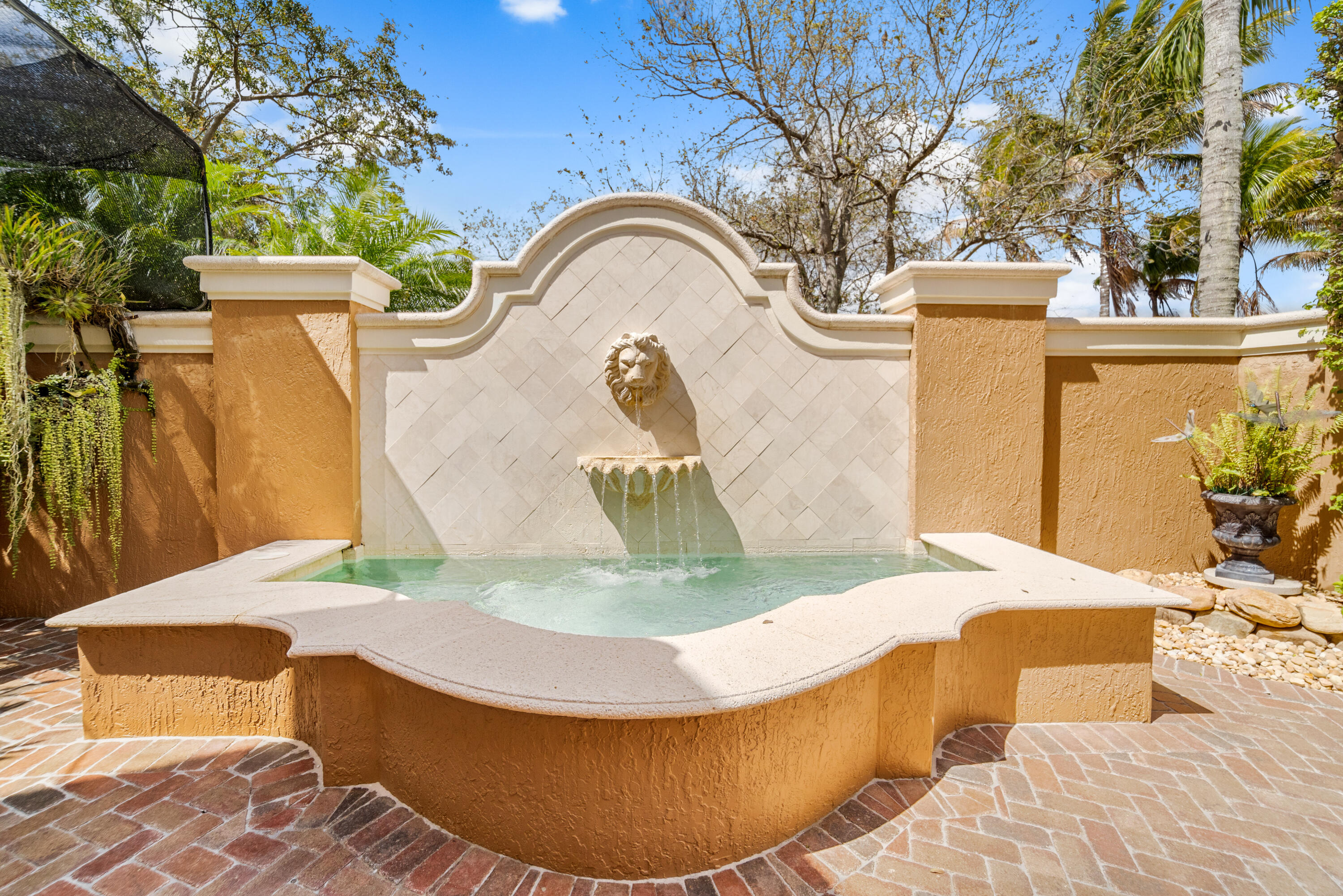 WEST SHORE - Residential