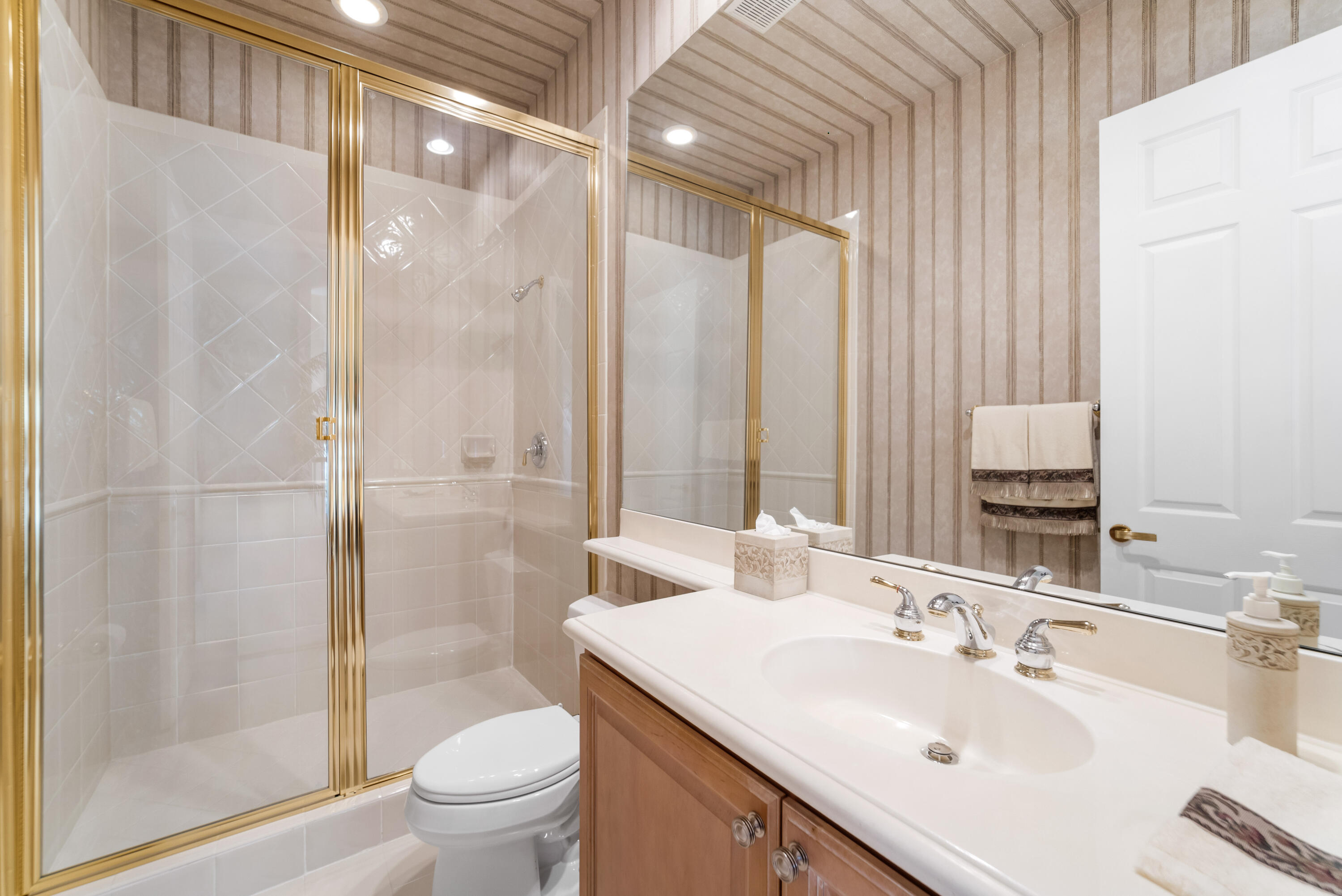 WEST SHORE - Residential