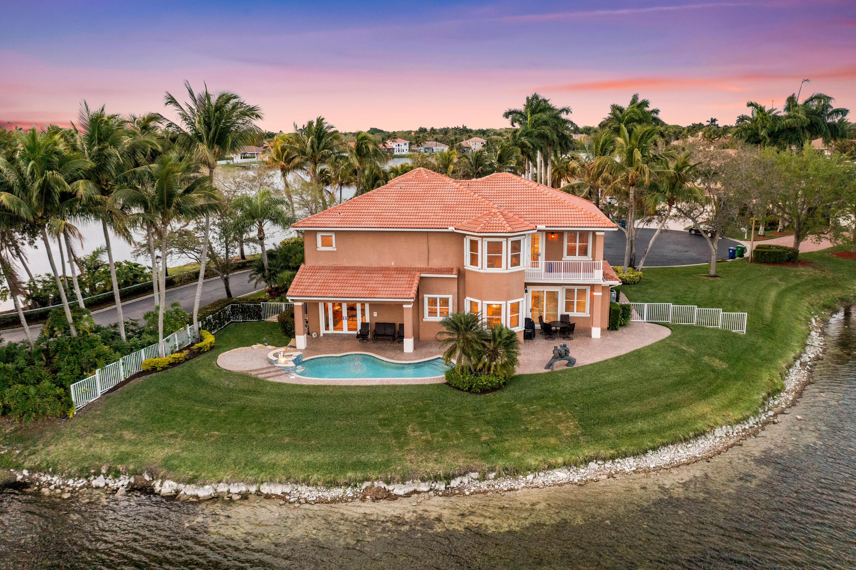 WEST SHORE - Residential