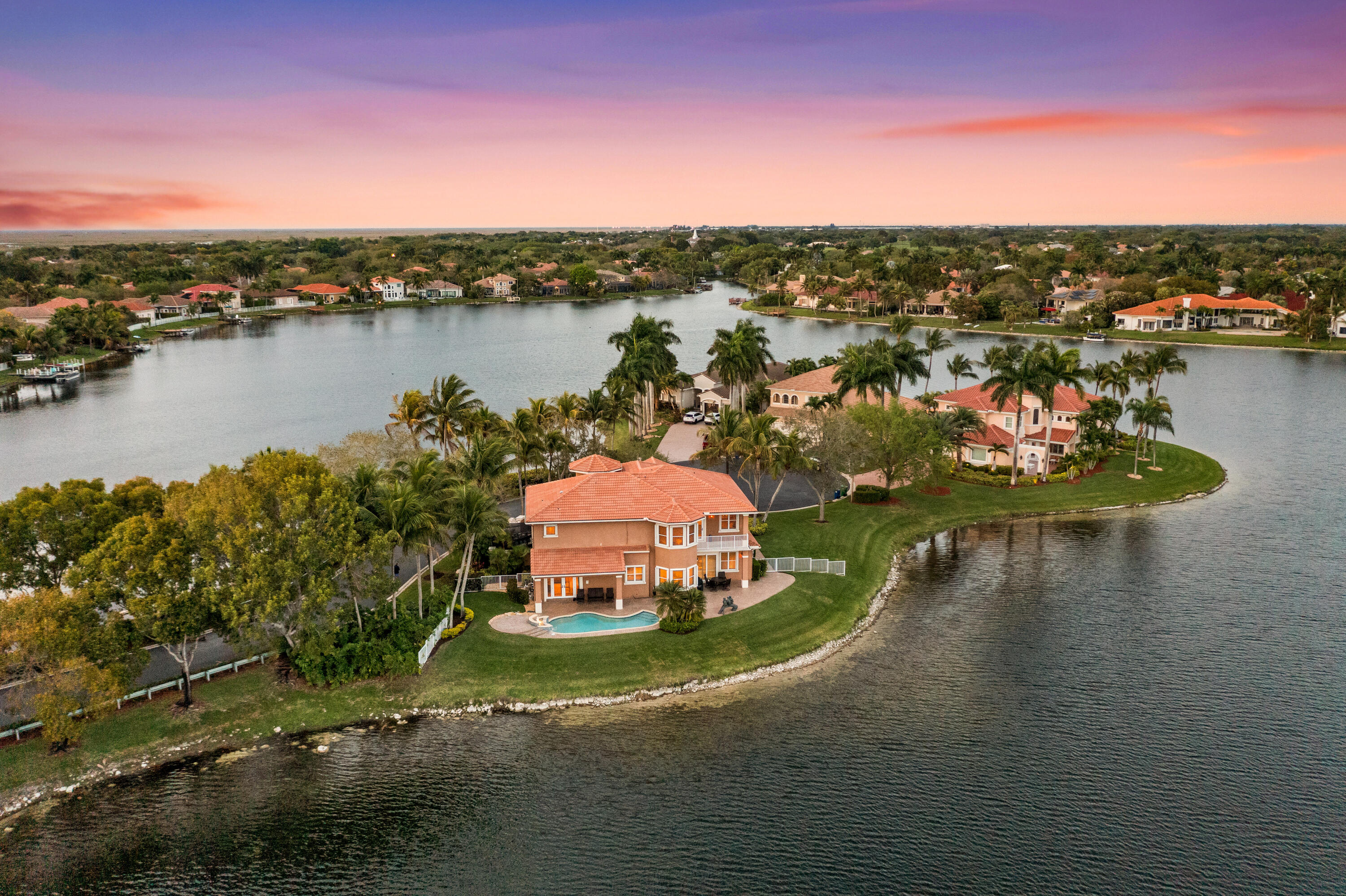 WEST SHORE - Residential