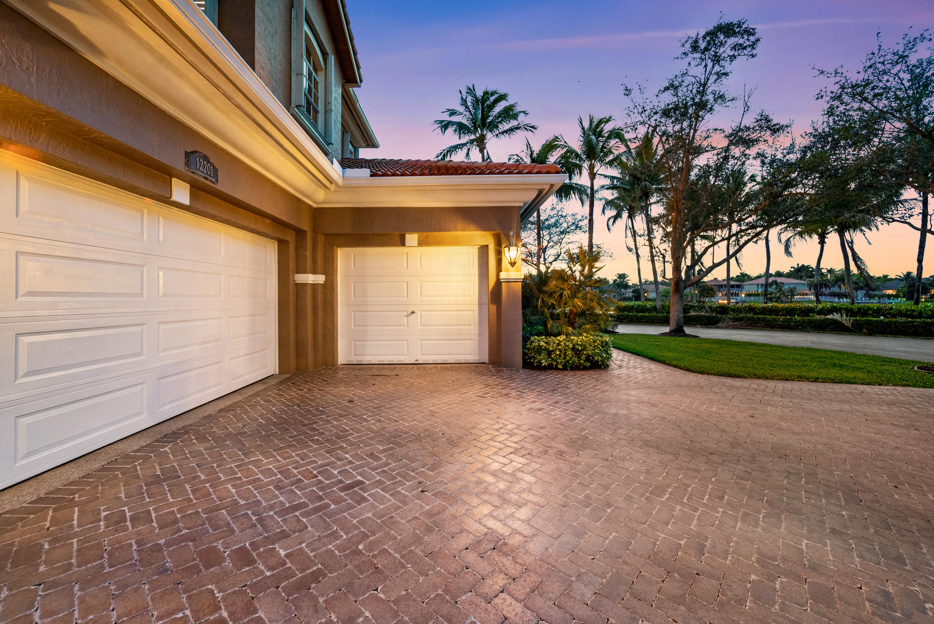 WEST SHORE - Residential