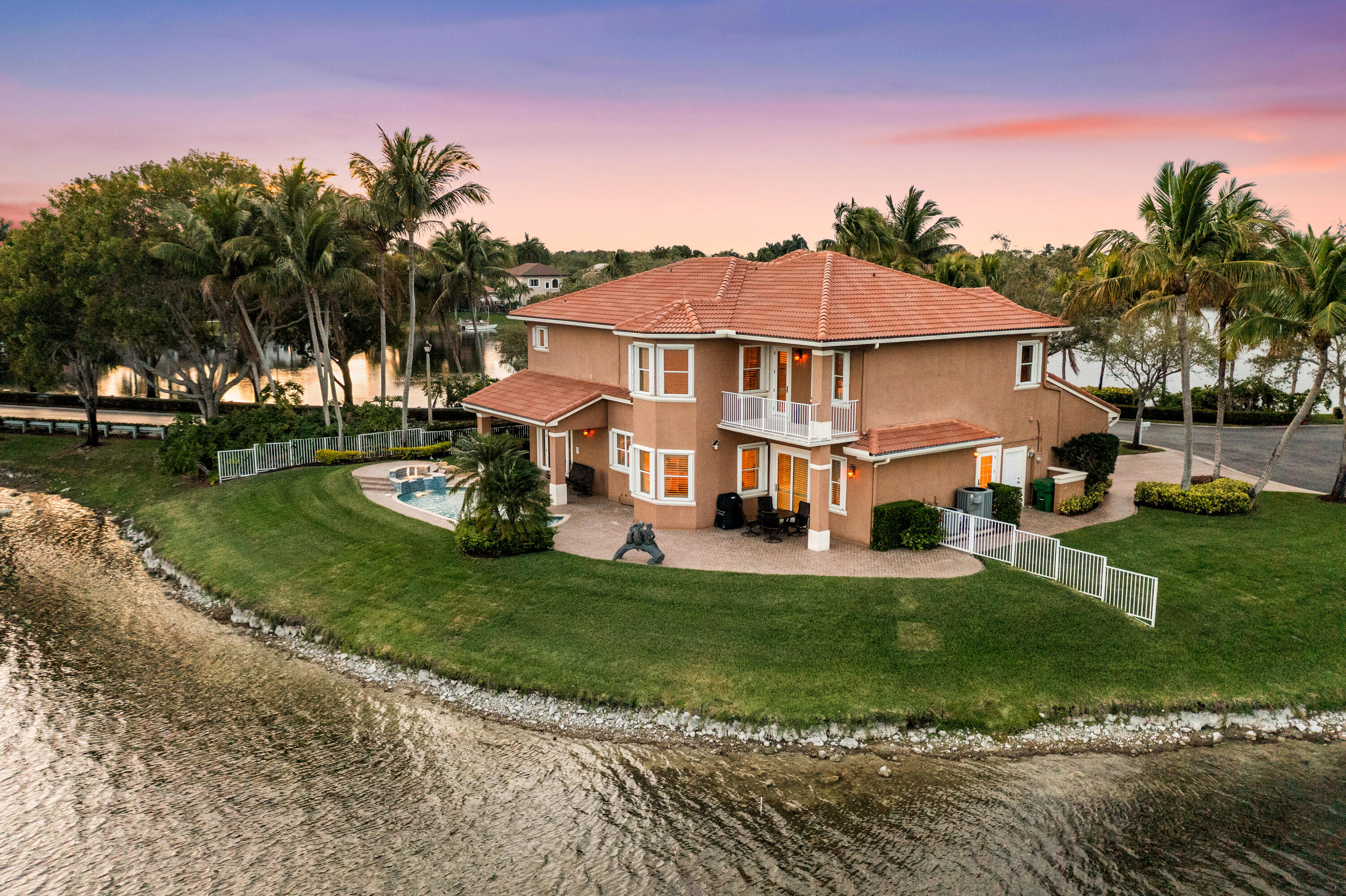 WEST SHORE - Residential