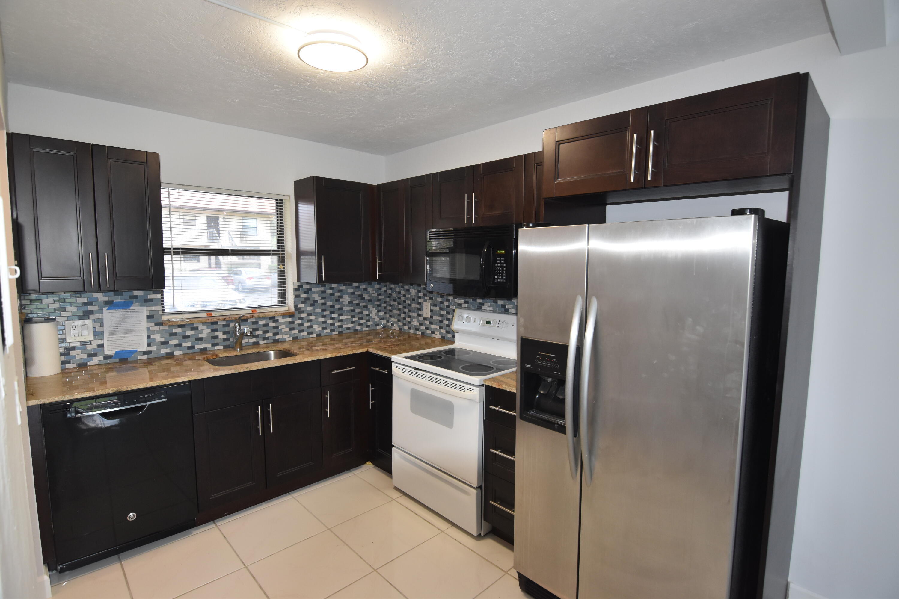 WOODS AT BOCA DEL MAR CONDO - Residential Lease