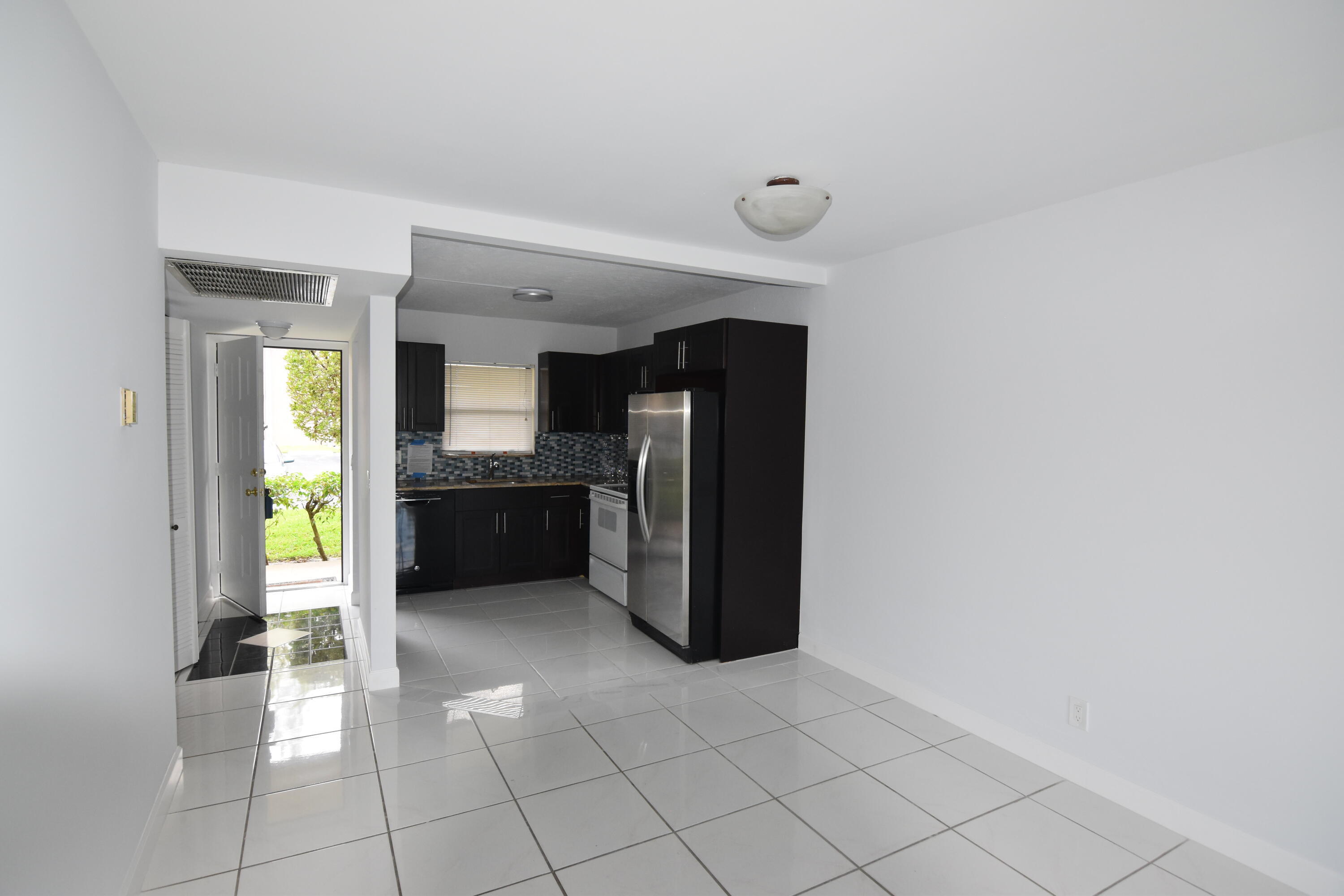 WOODS AT BOCA DEL MAR CONDO - Residential Lease