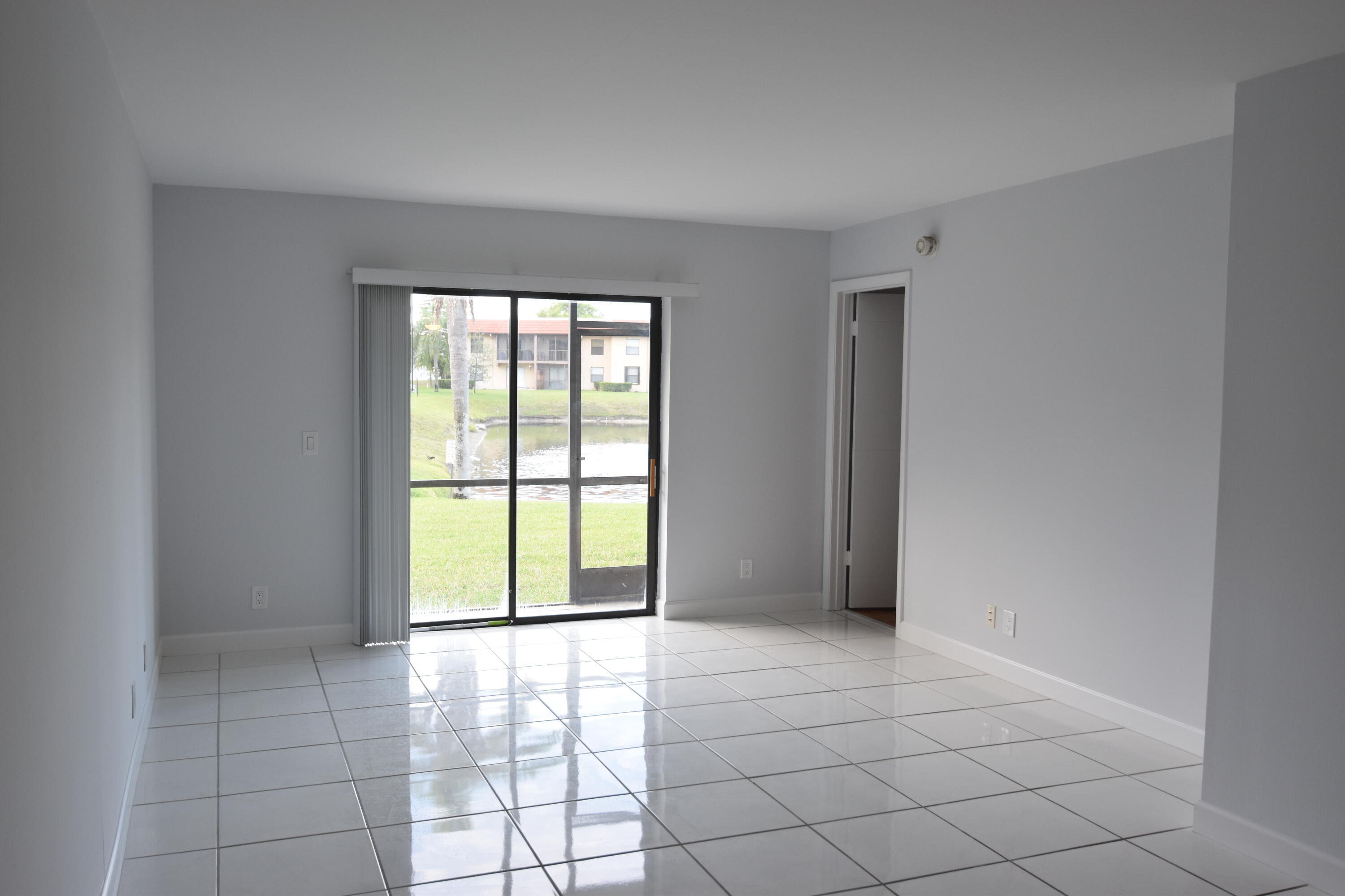 WOODS AT BOCA DEL MAR CONDO - Residential Lease