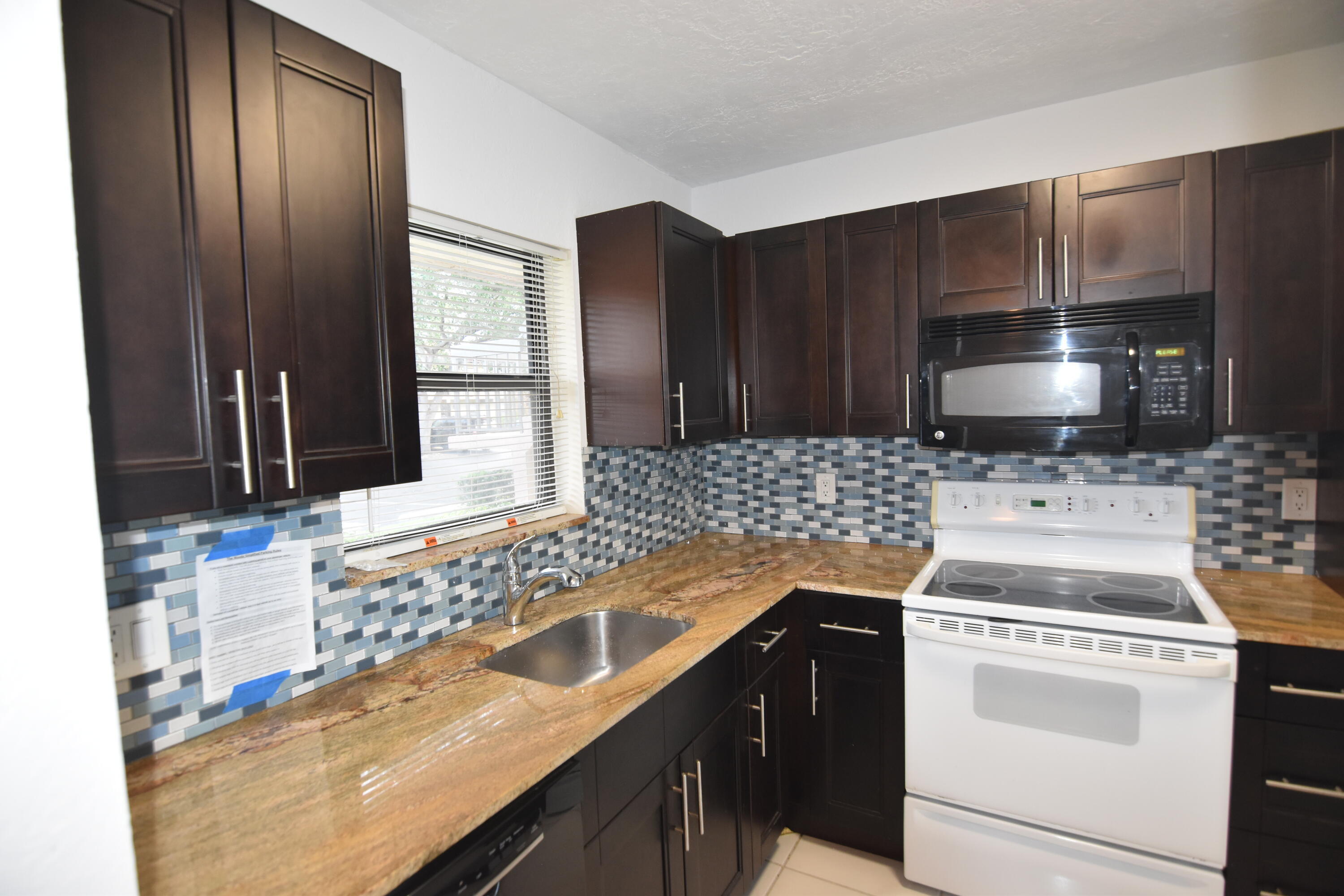 WOODS AT BOCA DEL MAR CONDO - Residential Lease